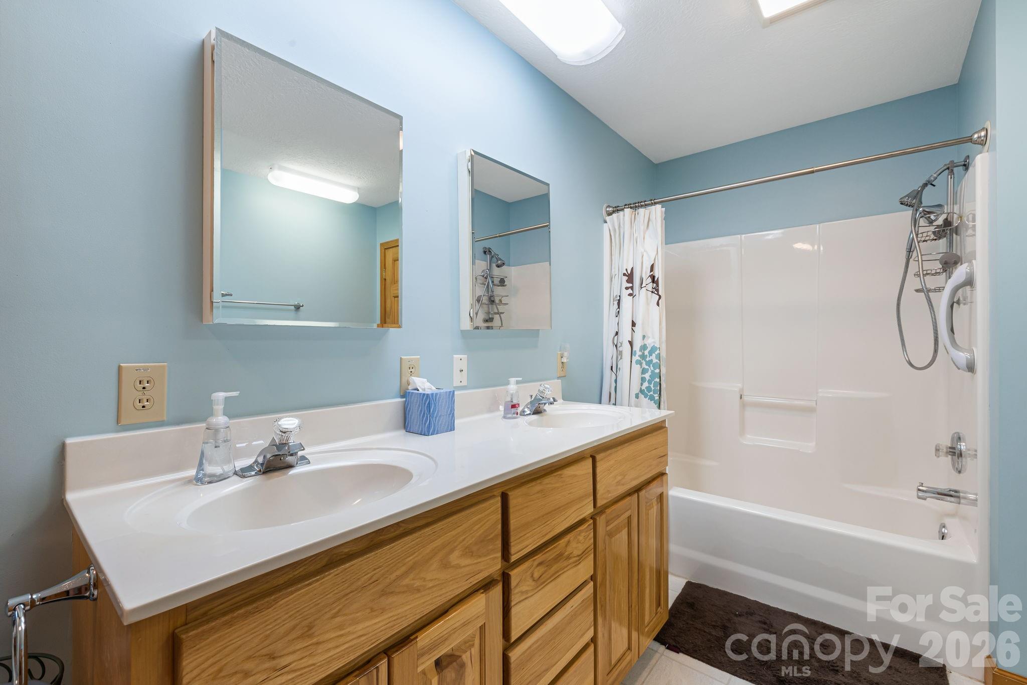 299 Basswood Road Property Photo 12