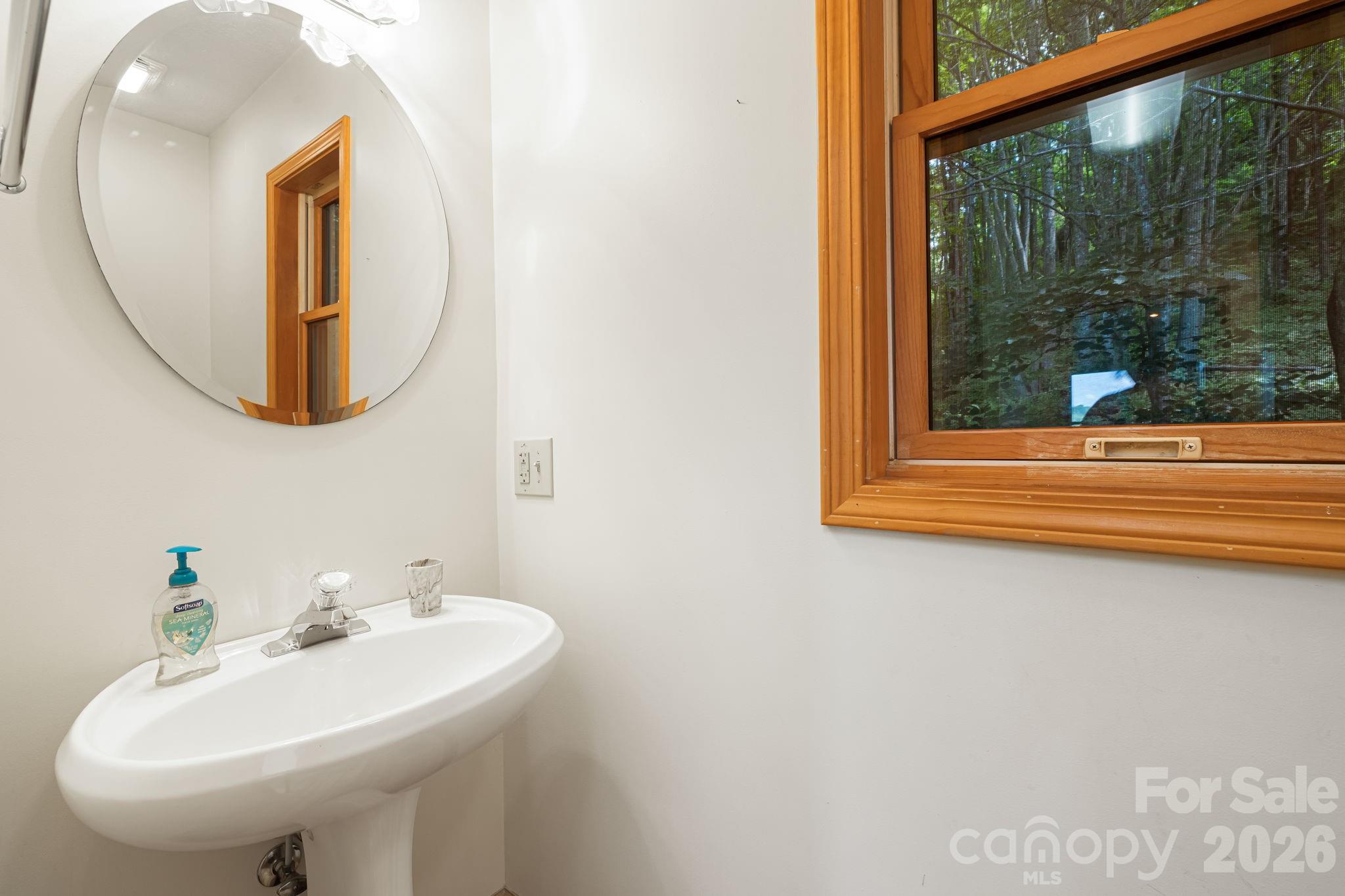 299 Basswood Road Property Photo 14