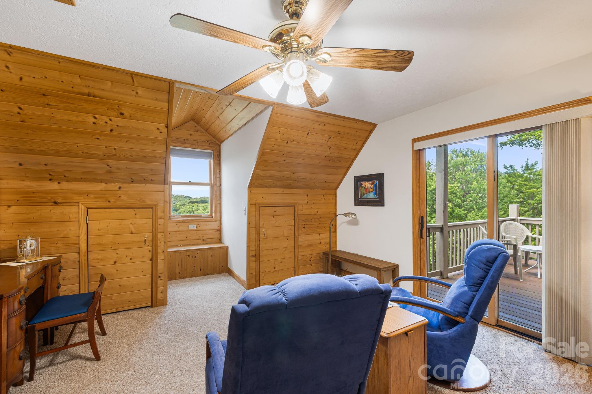 299 Basswood Road Property Photo 19