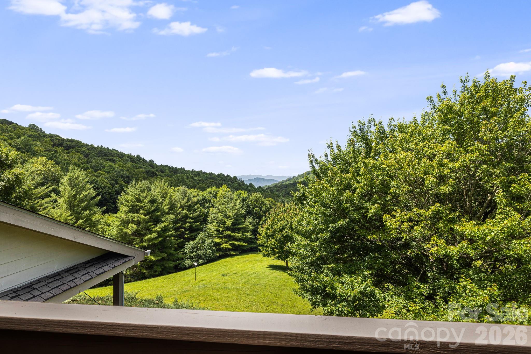 299 Basswood Road Property Photo 20