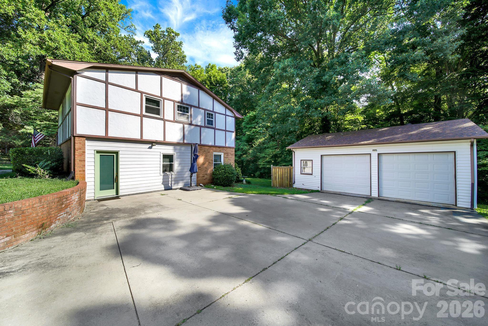 2311 Laurelwood Circle Property Photo 33