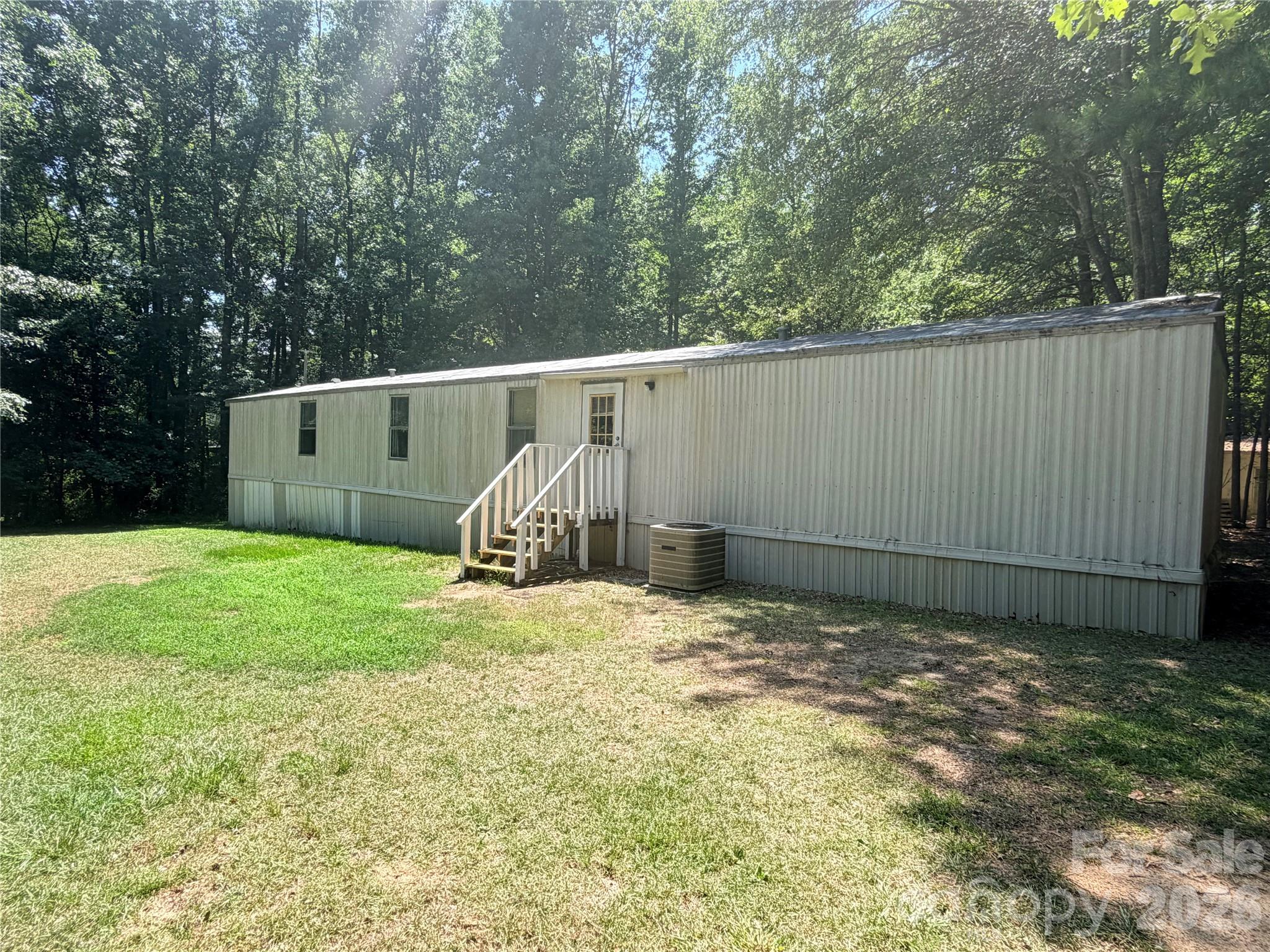 3910 Winter Road Property Photo 3