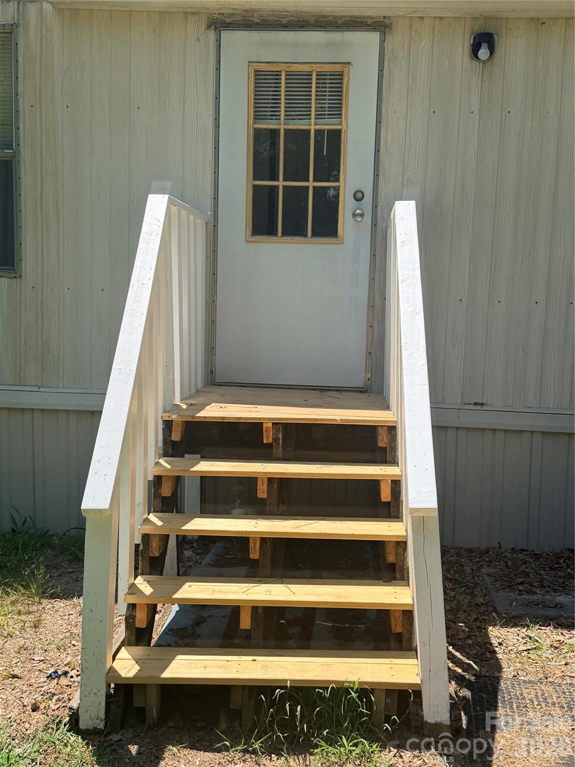 3910 Winter Road Property Photo 4