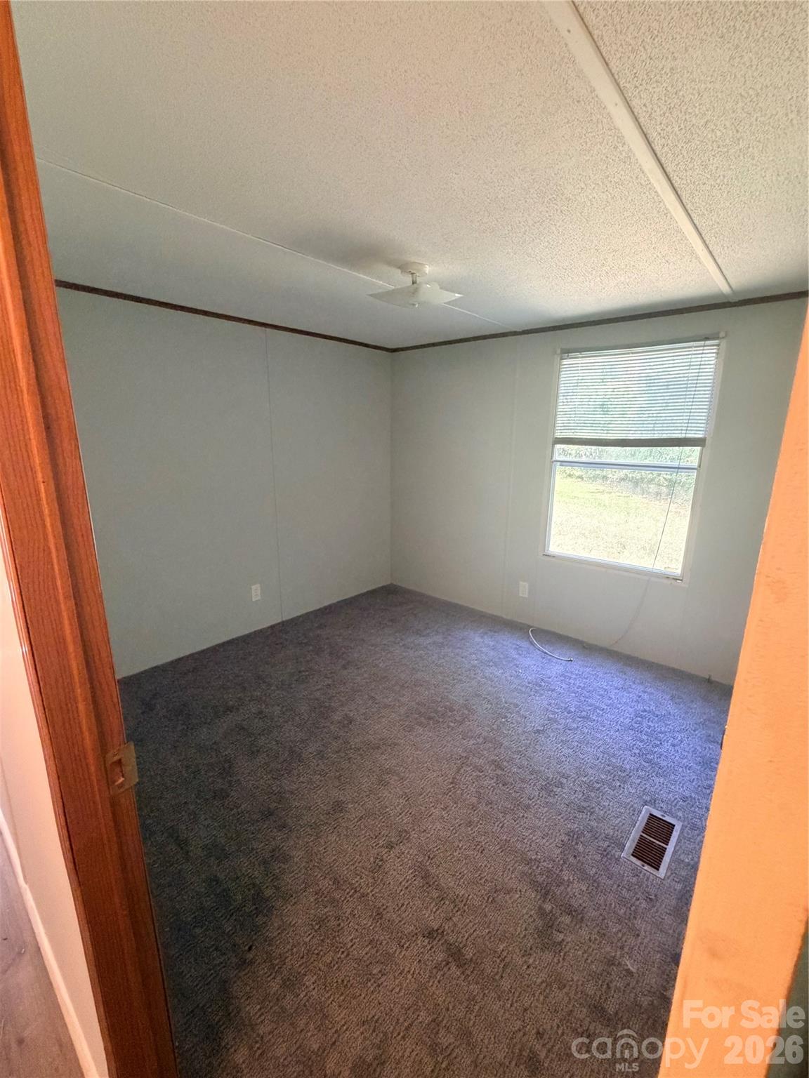 3910 Winter Road Property Photo 11