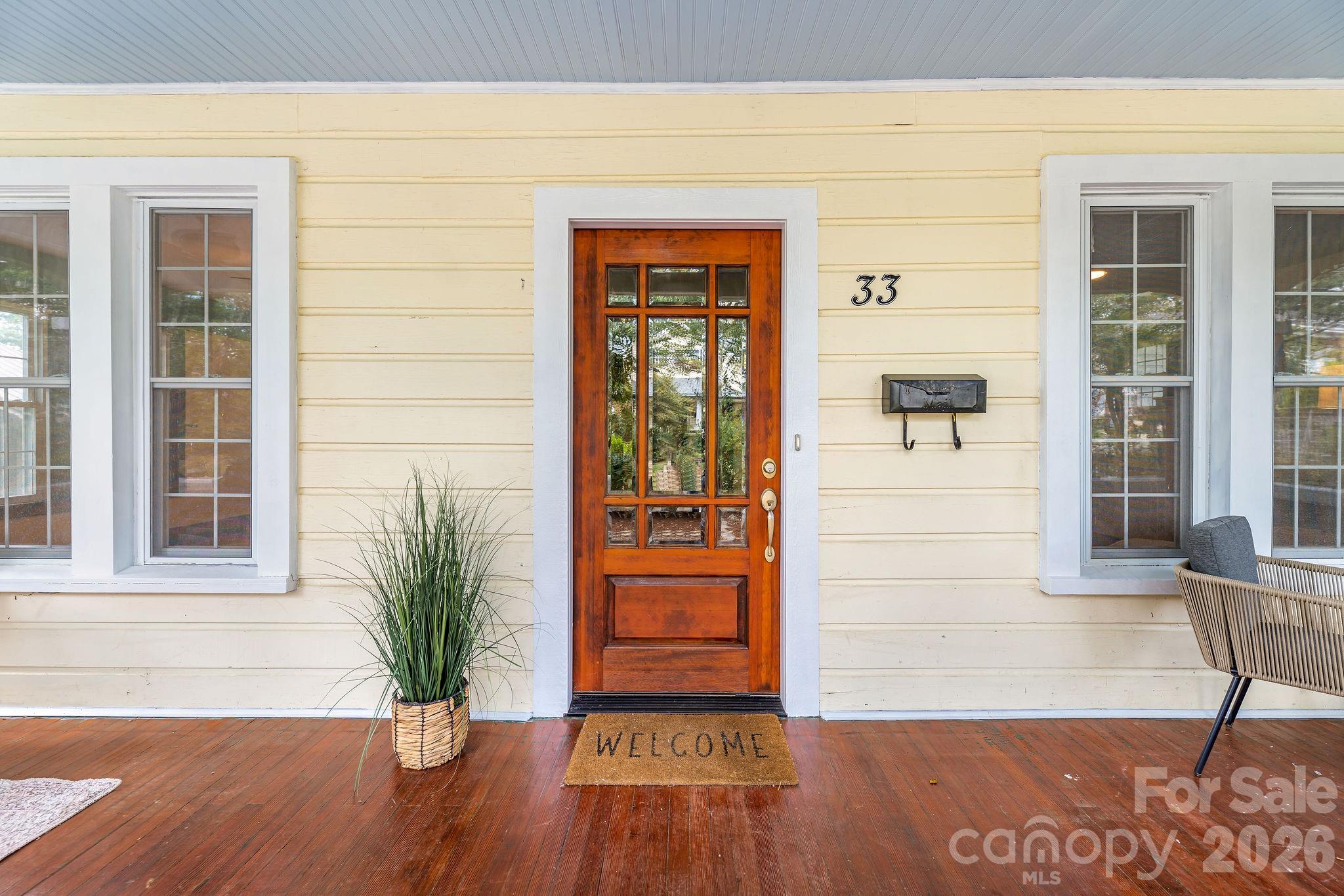 33 Fairfax Avenue Property Photo 2