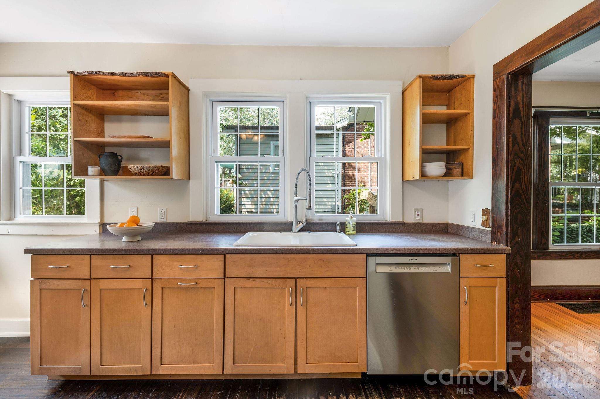 33 Fairfax Avenue Property Photo 14