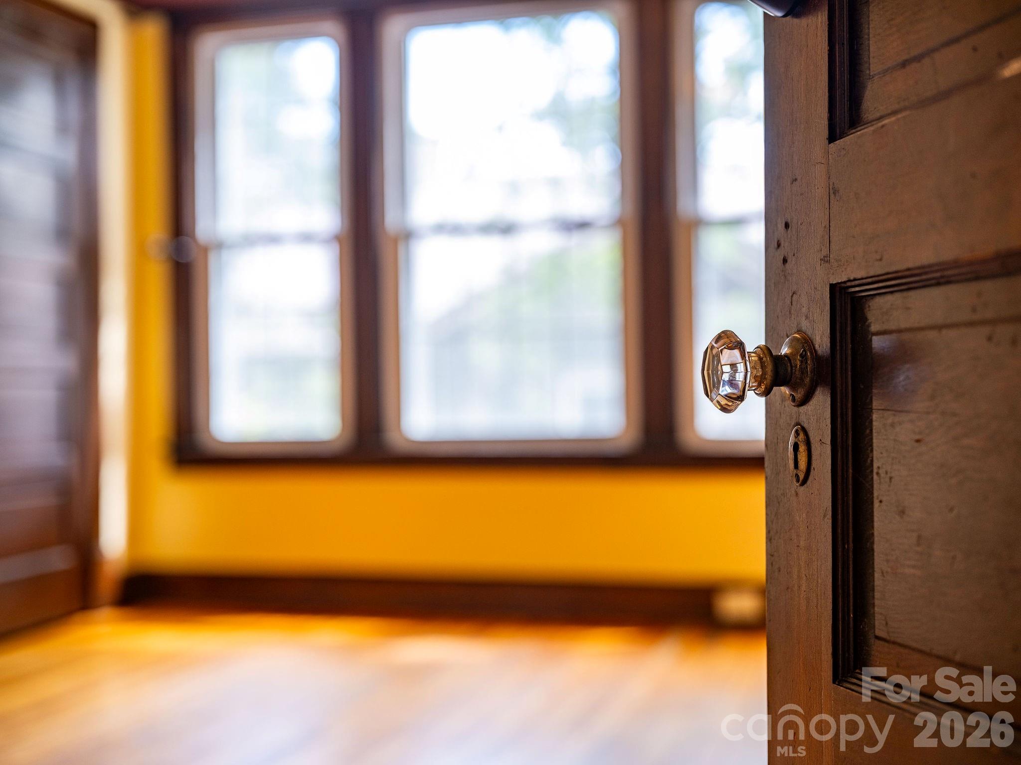 33 Fairfax Avenue Property Photo 16