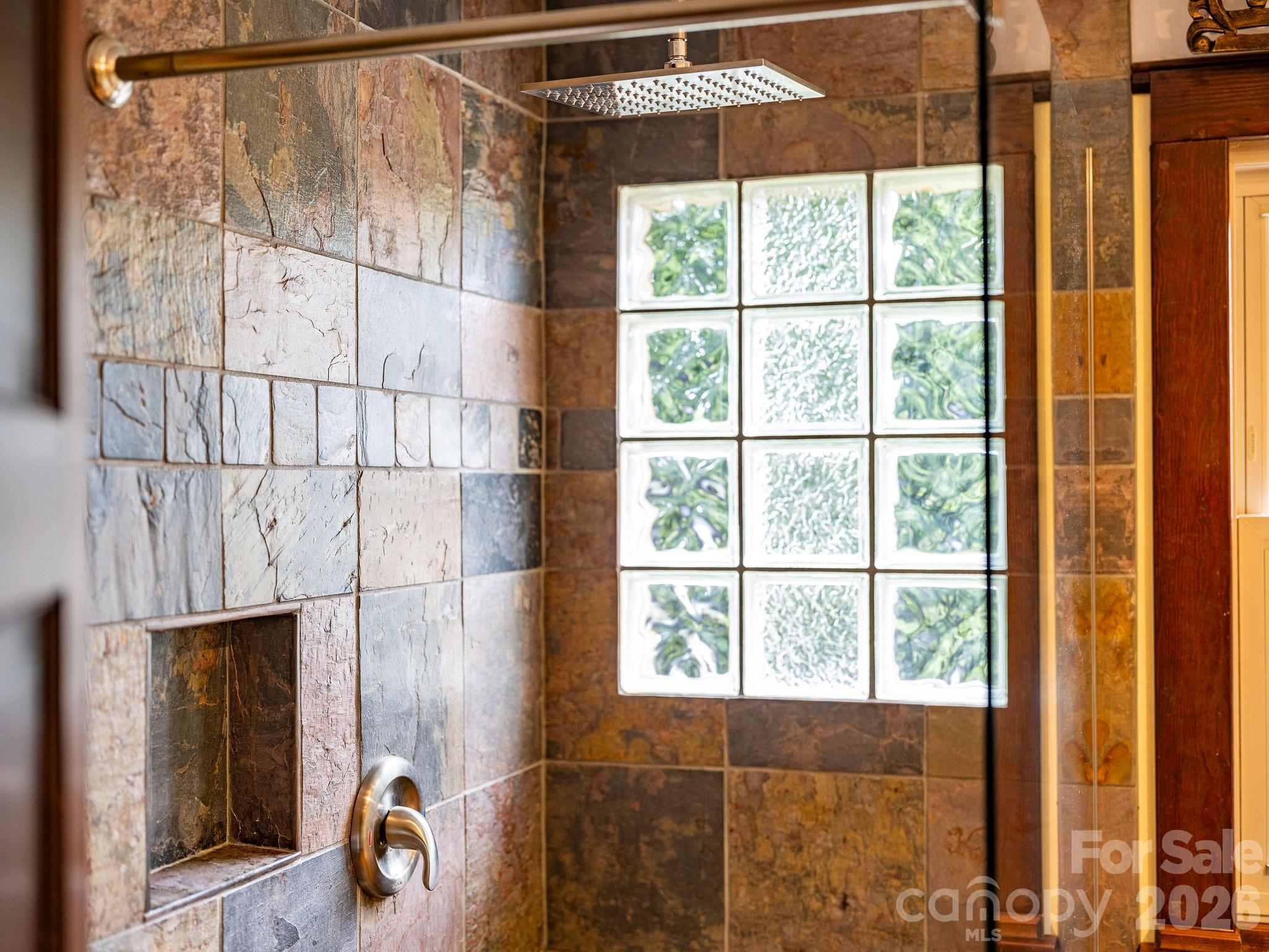33 Fairfax Avenue Property Photo 19