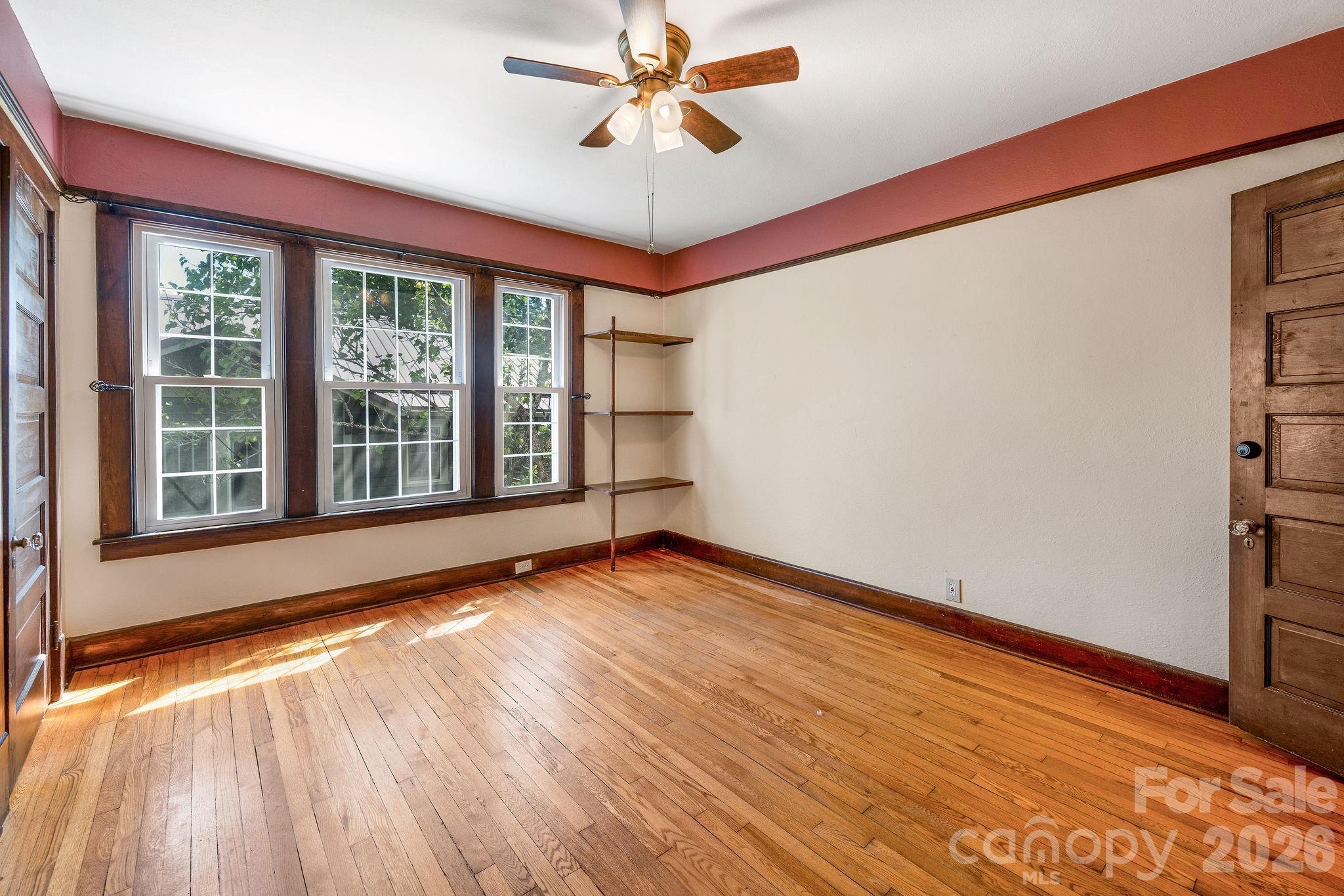 33 Fairfax Avenue Property Photo 24