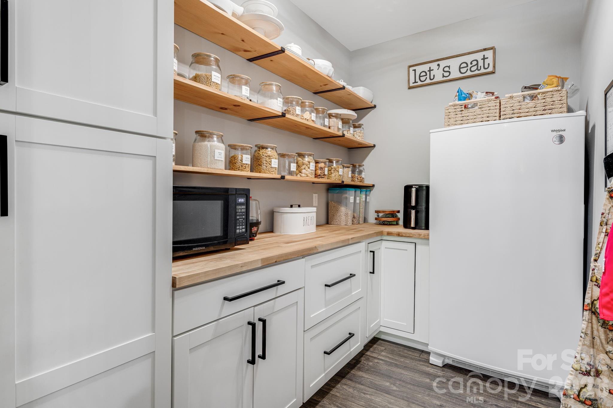 67 Apple Meadow Court Property Photo 18