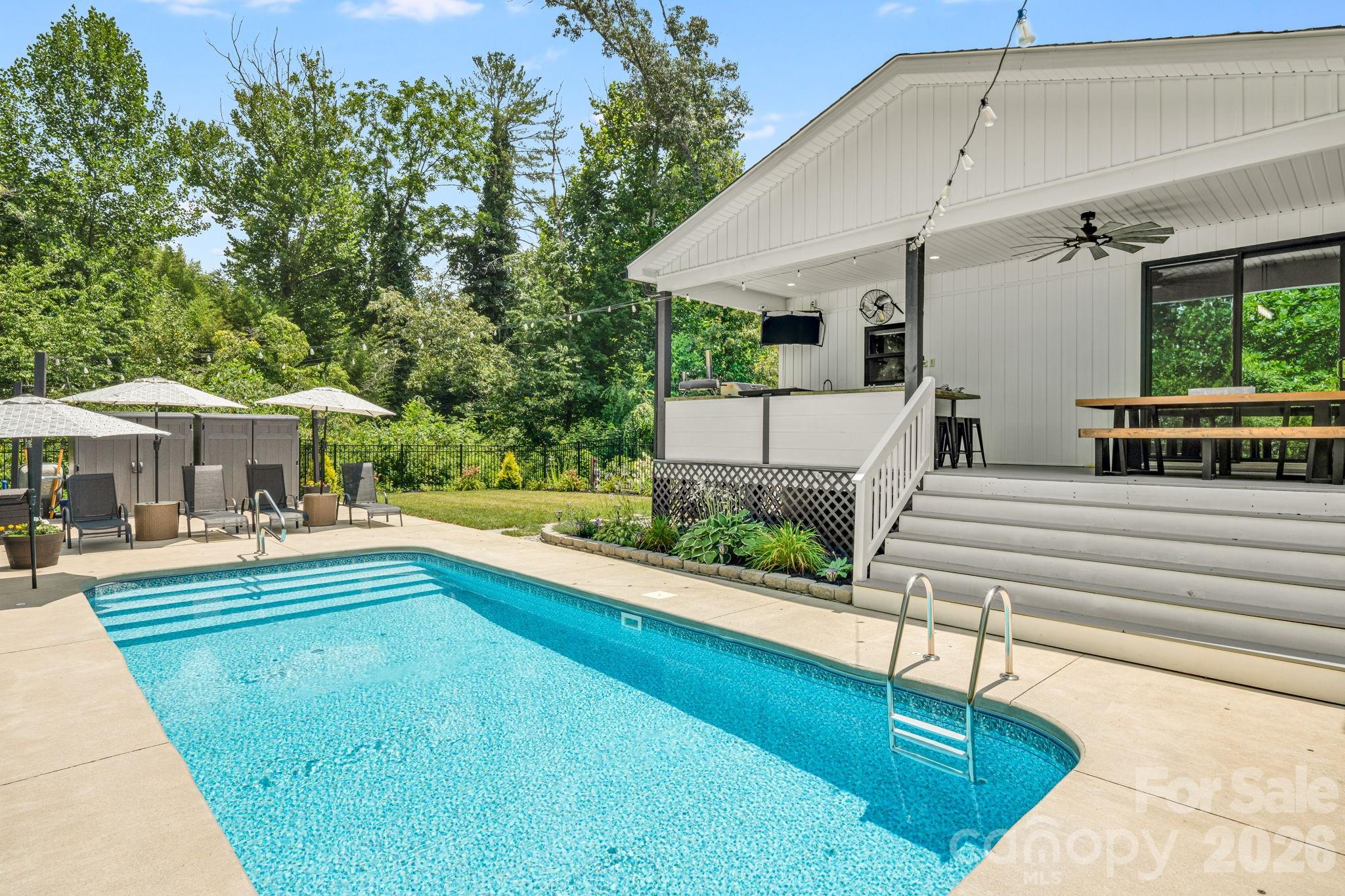 67 Apple Meadow Court Property Photo 42