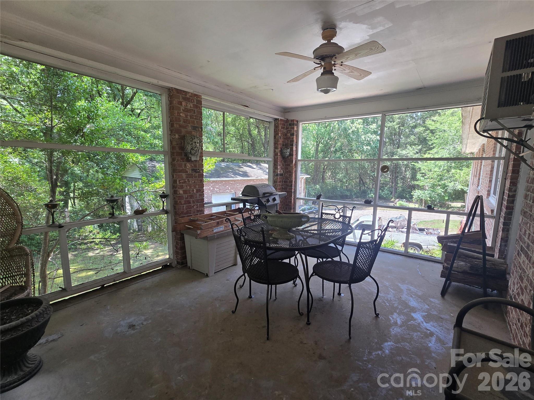 1162 Ja Cochran Bypass Property Photo 18