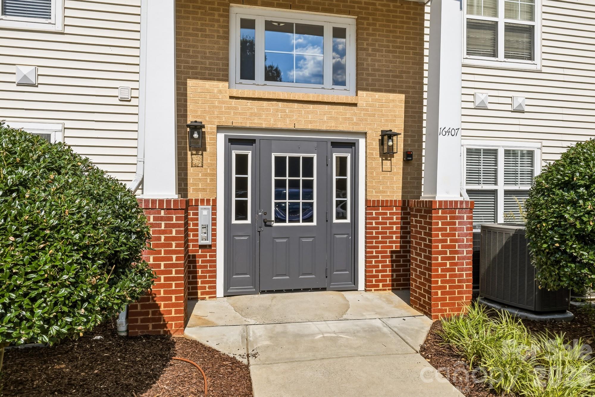 16409 Golden River Lane Property Photo 26