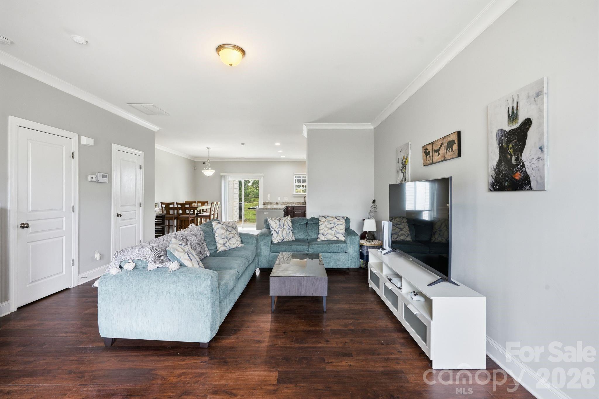 3734 Aldeburgh Road Property Photo 4