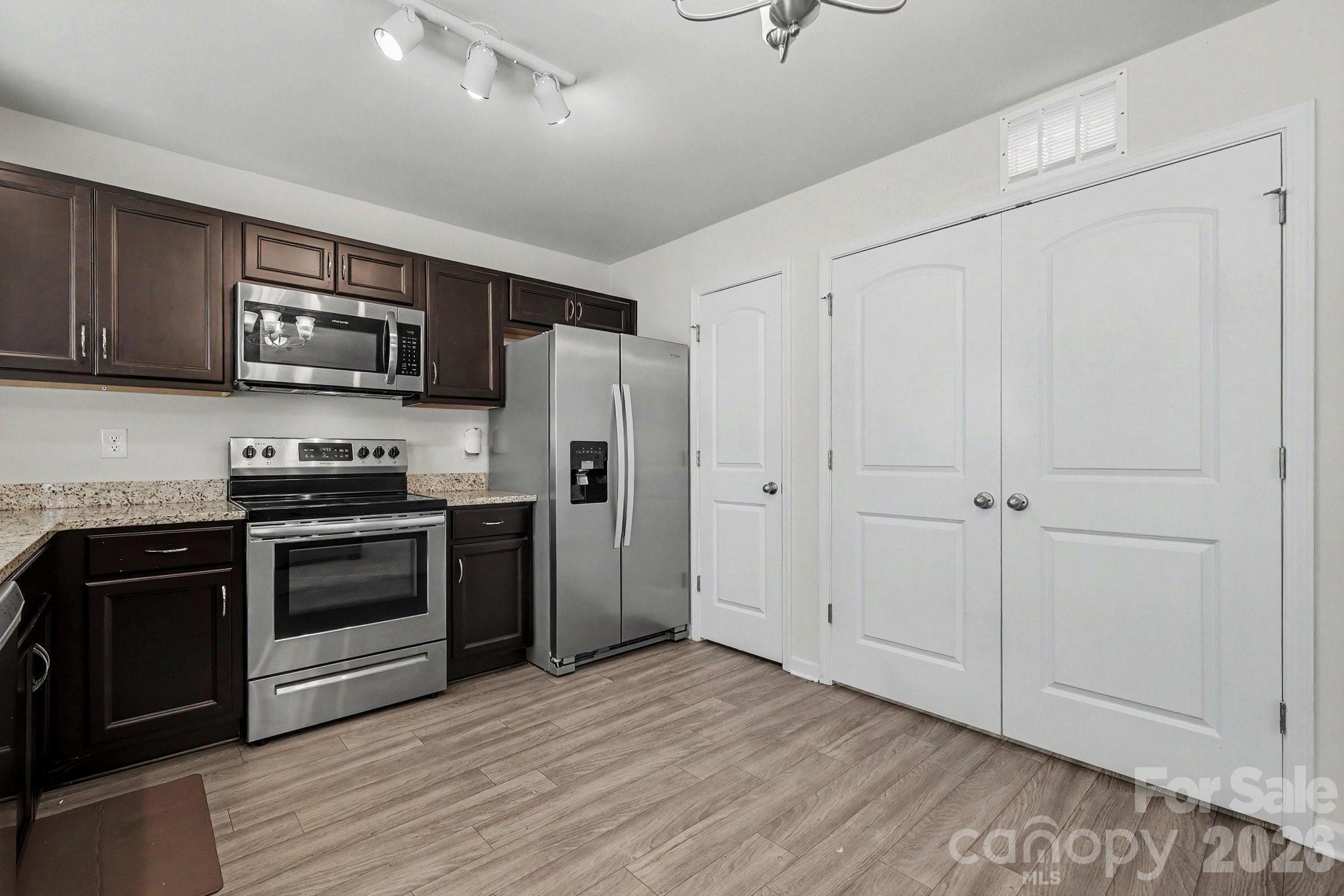 205 Prince Lane Property Photo 7