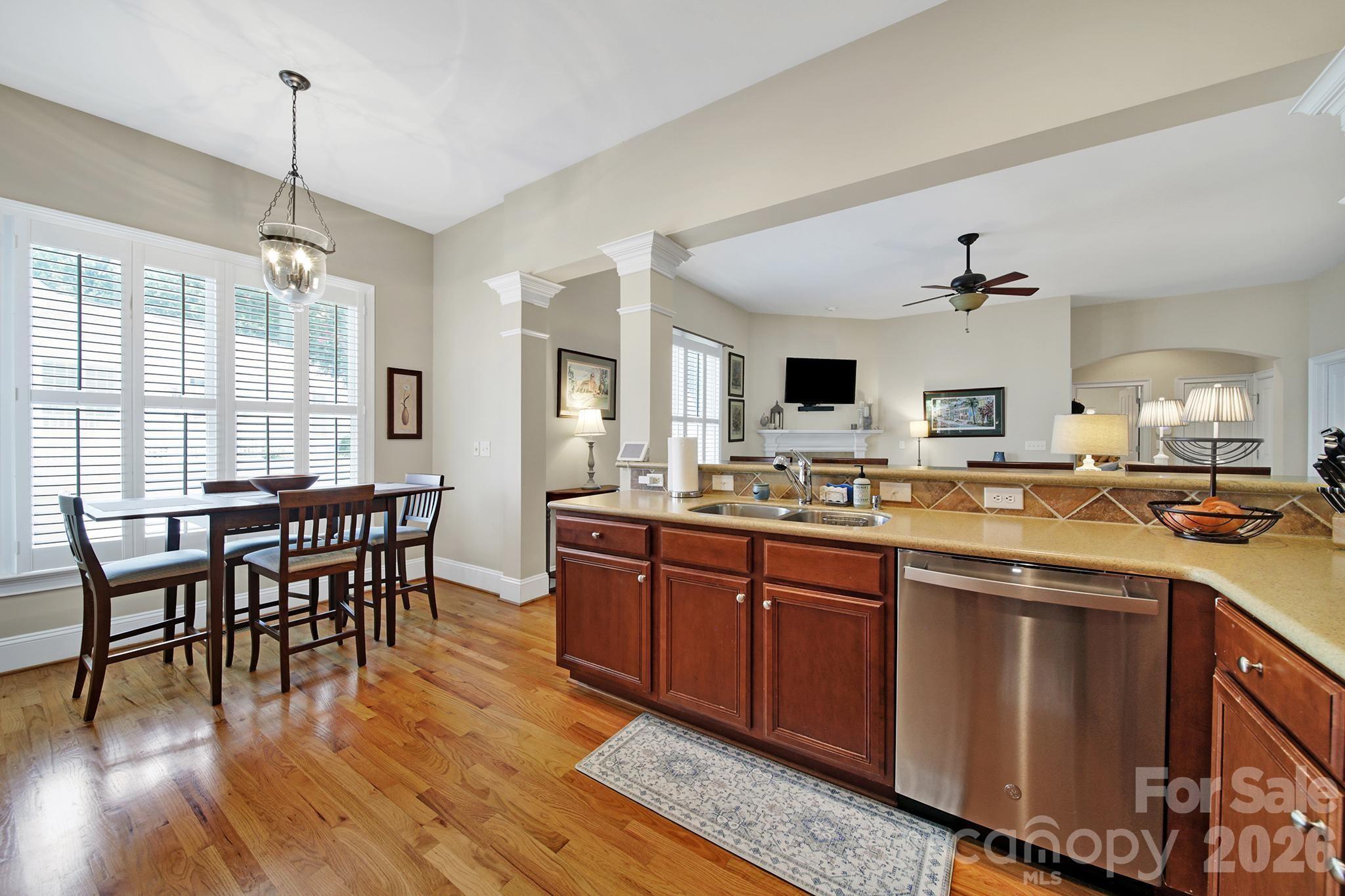 3328 Richards Crossing Property Photo 8