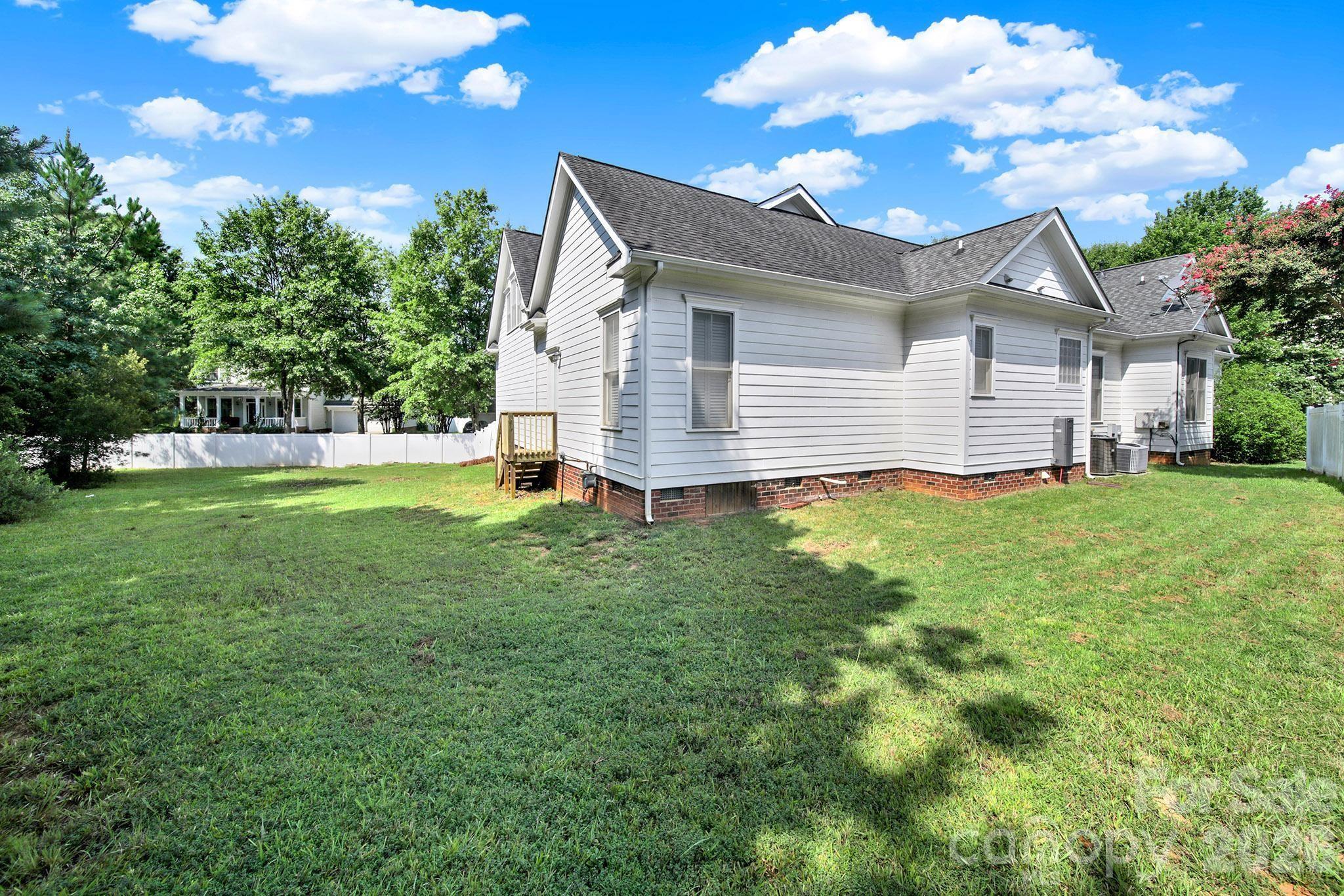 3328 Richards Crossing Property Photo 38