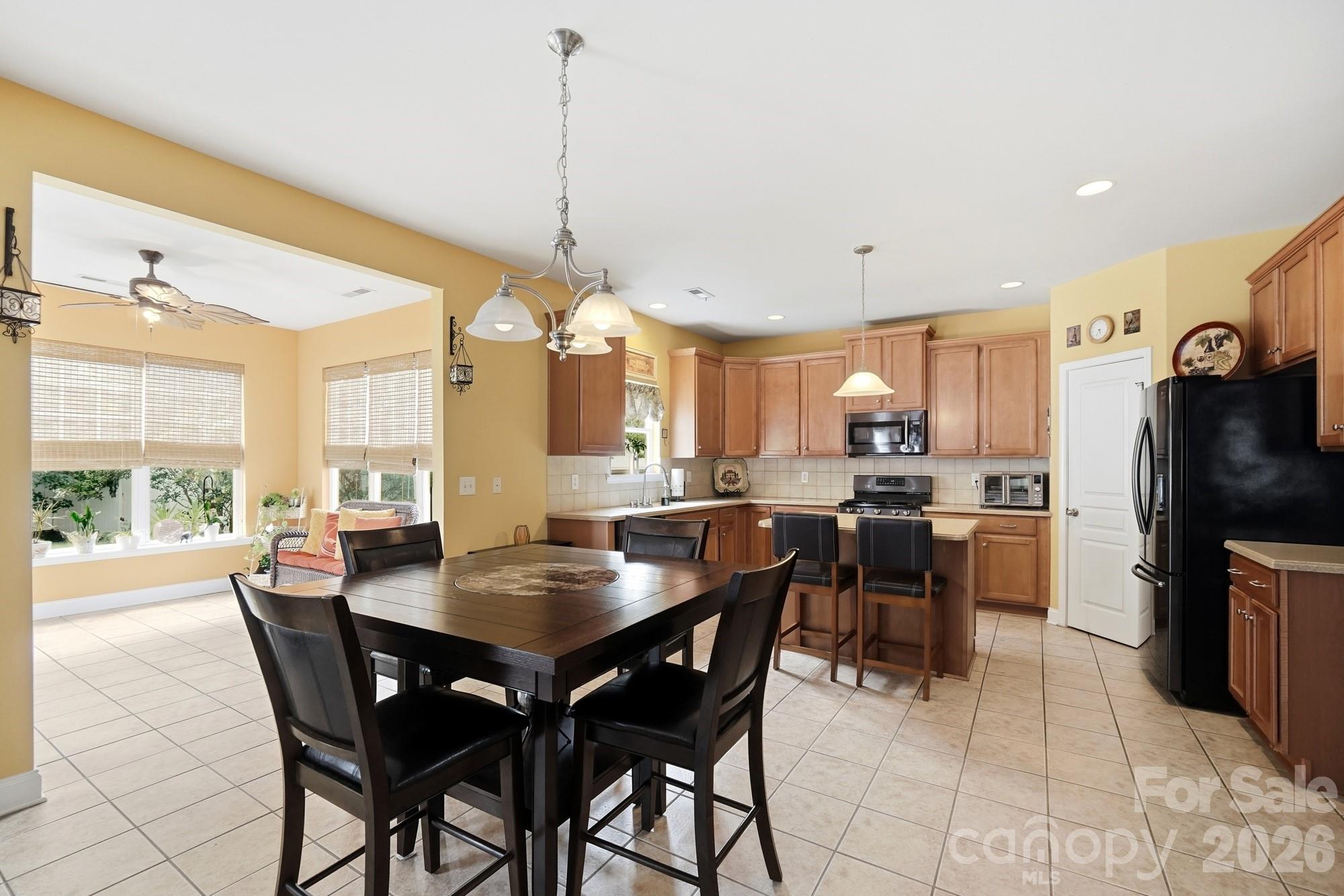 6014 Magna Lane Property Photo 10