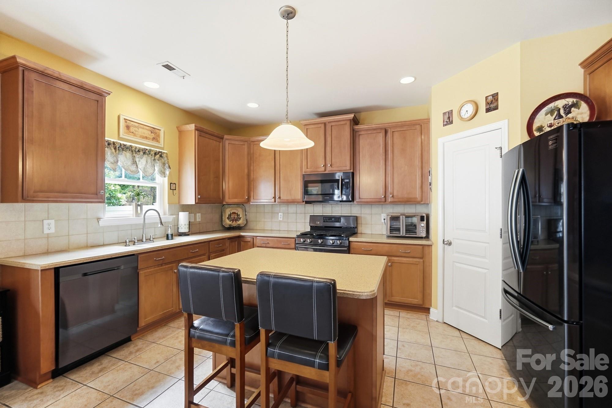 6014 Magna Lane Property Photo 12