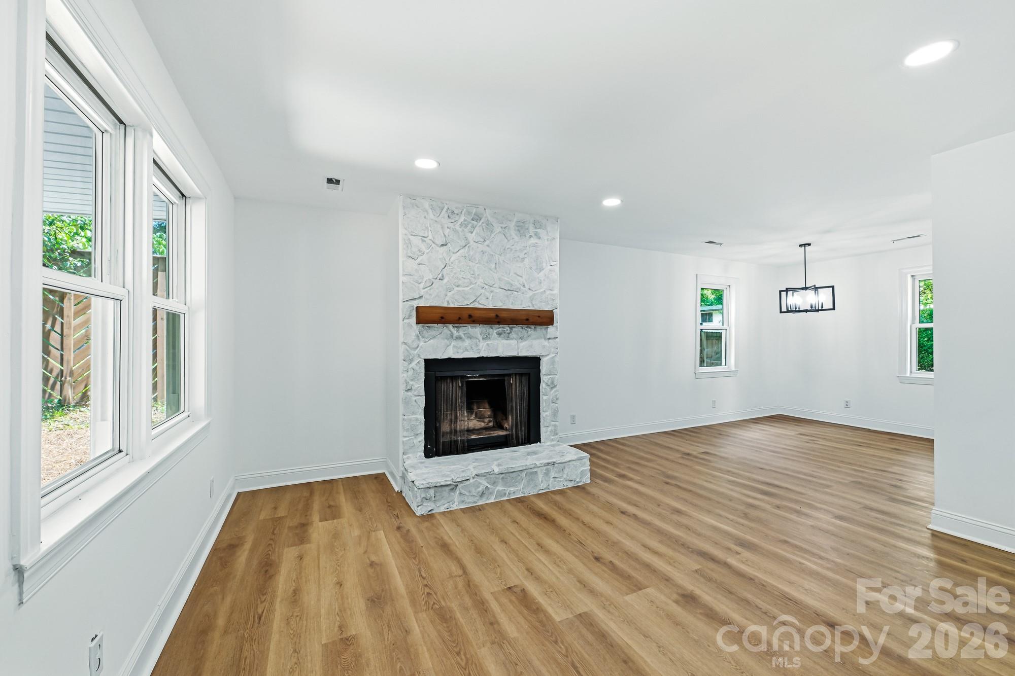 1936 Lakedell Drive Property Photo 8