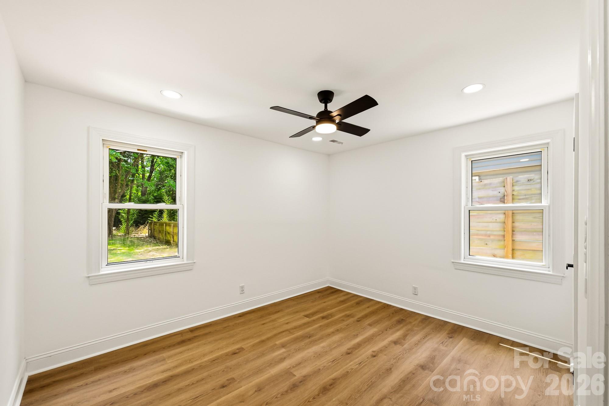 1936 Lakedell Drive Property Photo 11