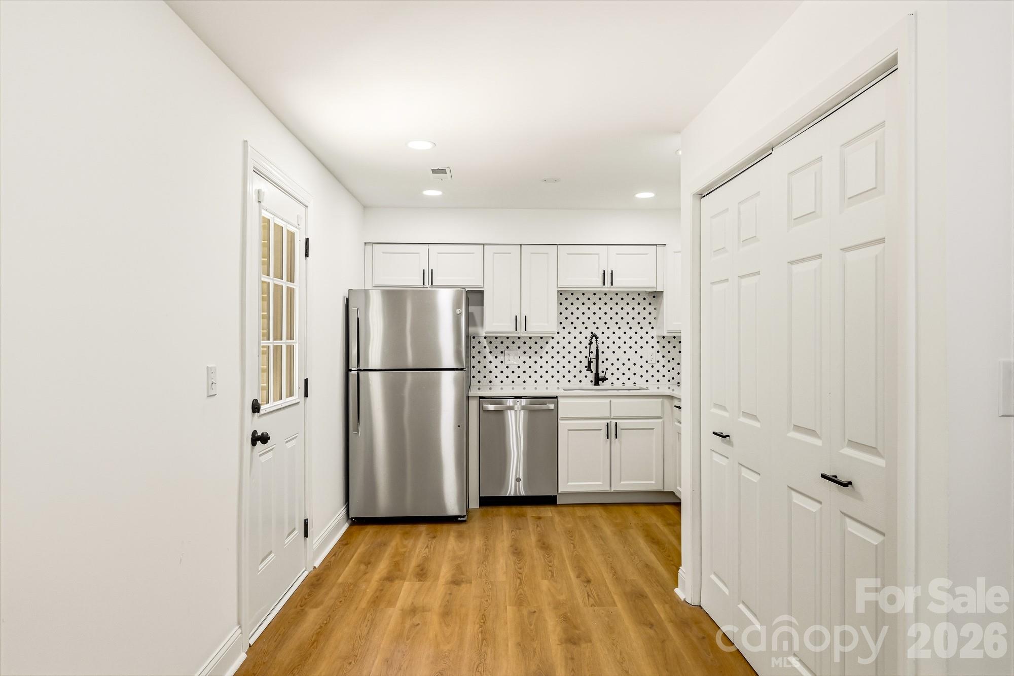1936 Lakedell Drive Property Photo 19