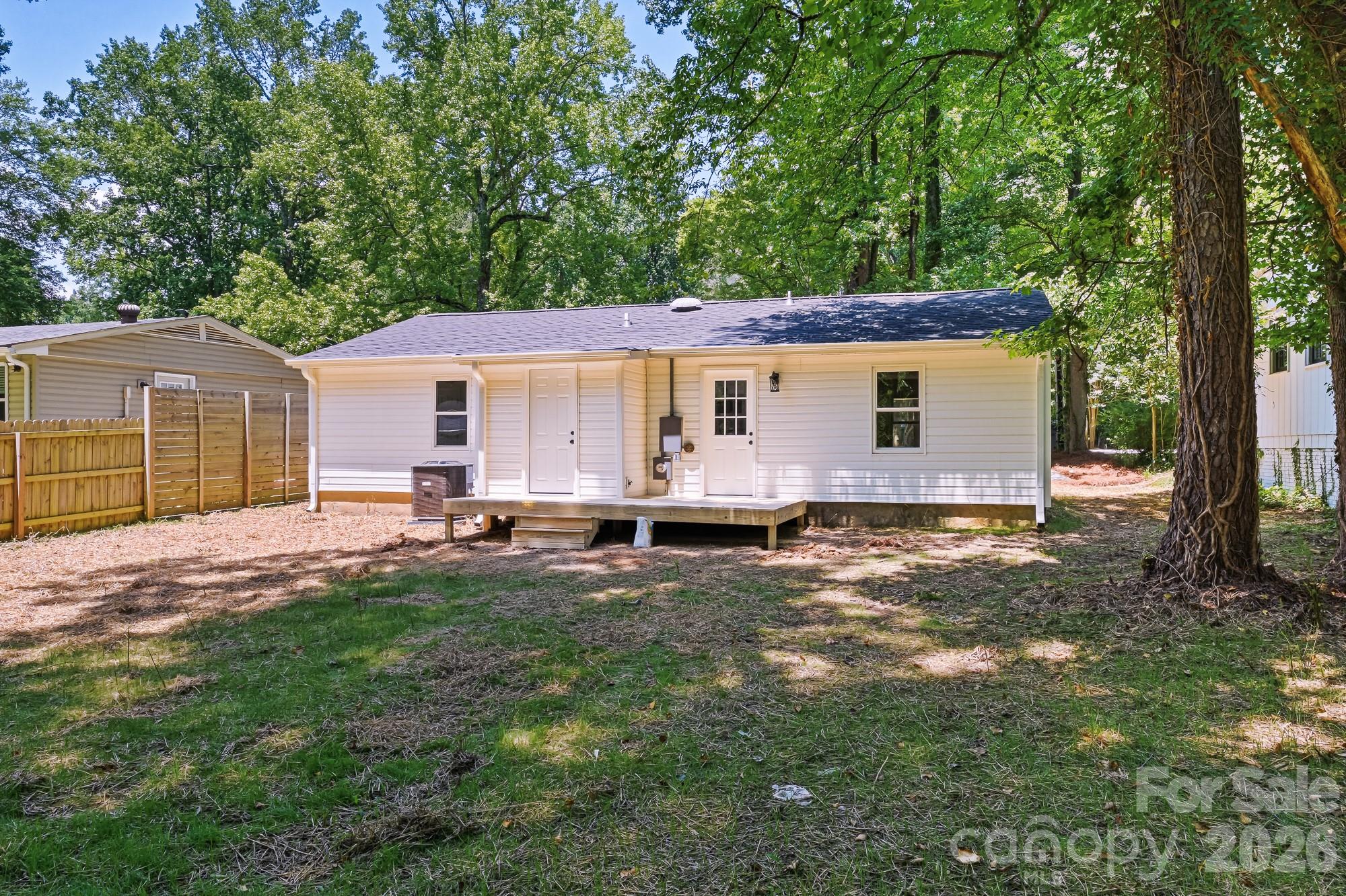 1936 Lakedell Drive Property Photo 24