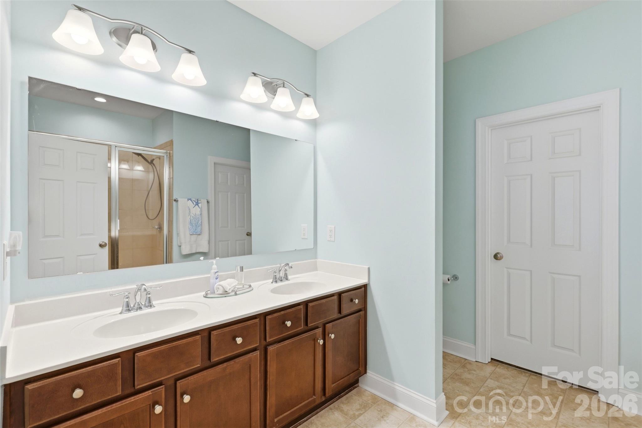 630 Kenway Loop Property Photo 32