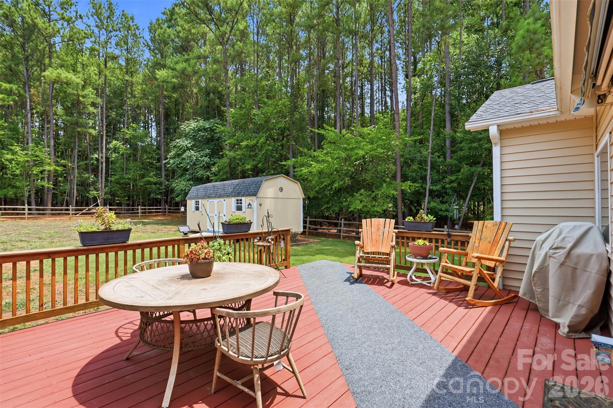 630 Kenway Loop Property Photo 37