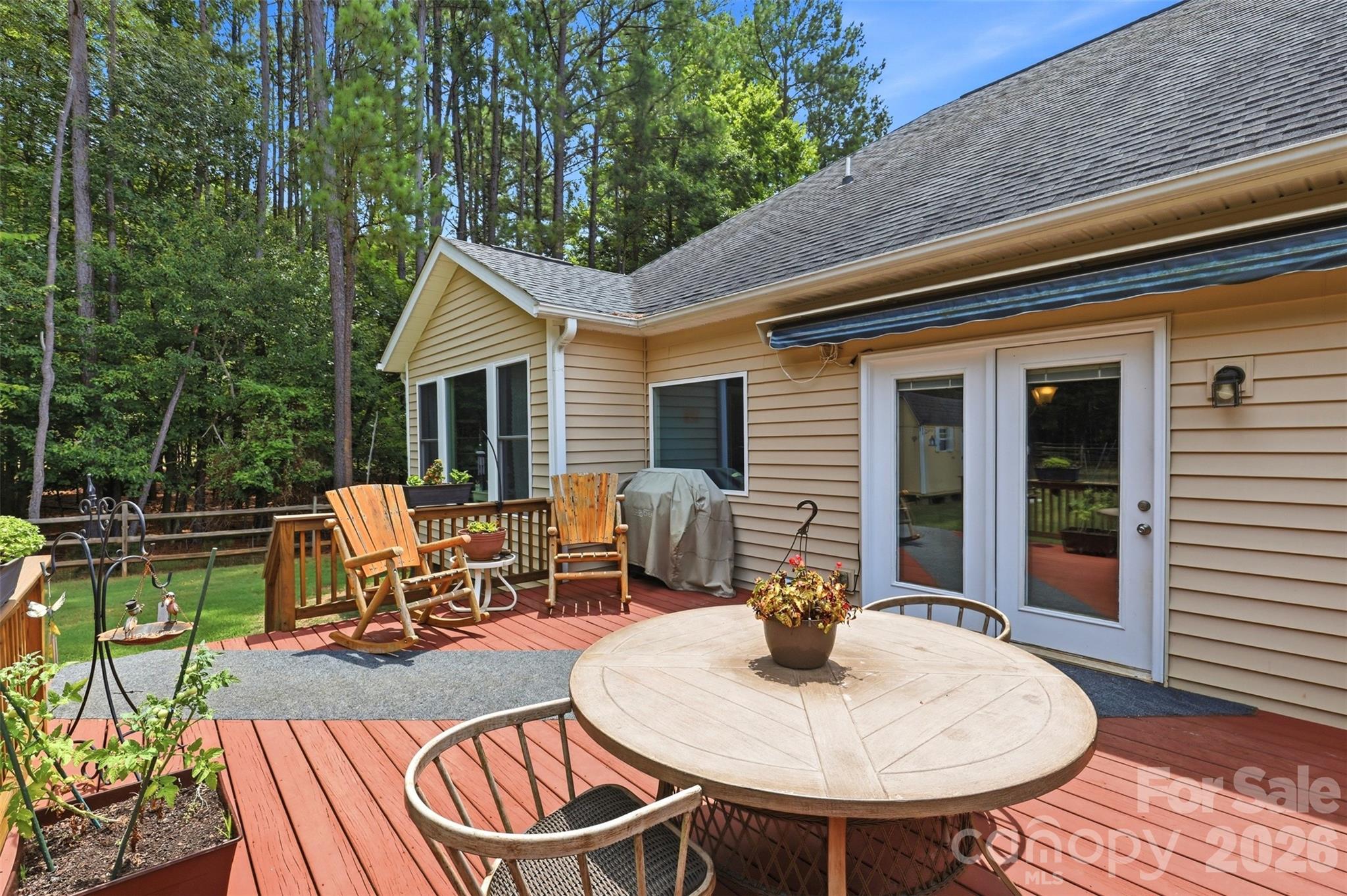 630 Kenway Loop Property Photo 39