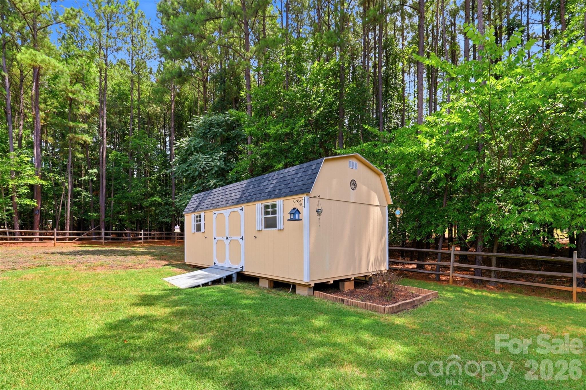 630 Kenway Loop Property Photo 41