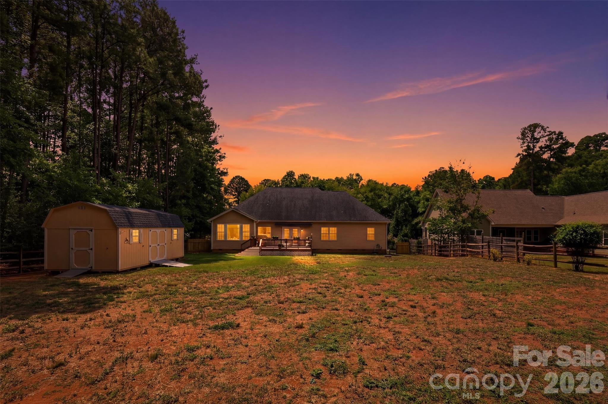 630 Kenway Loop Property Photo 44