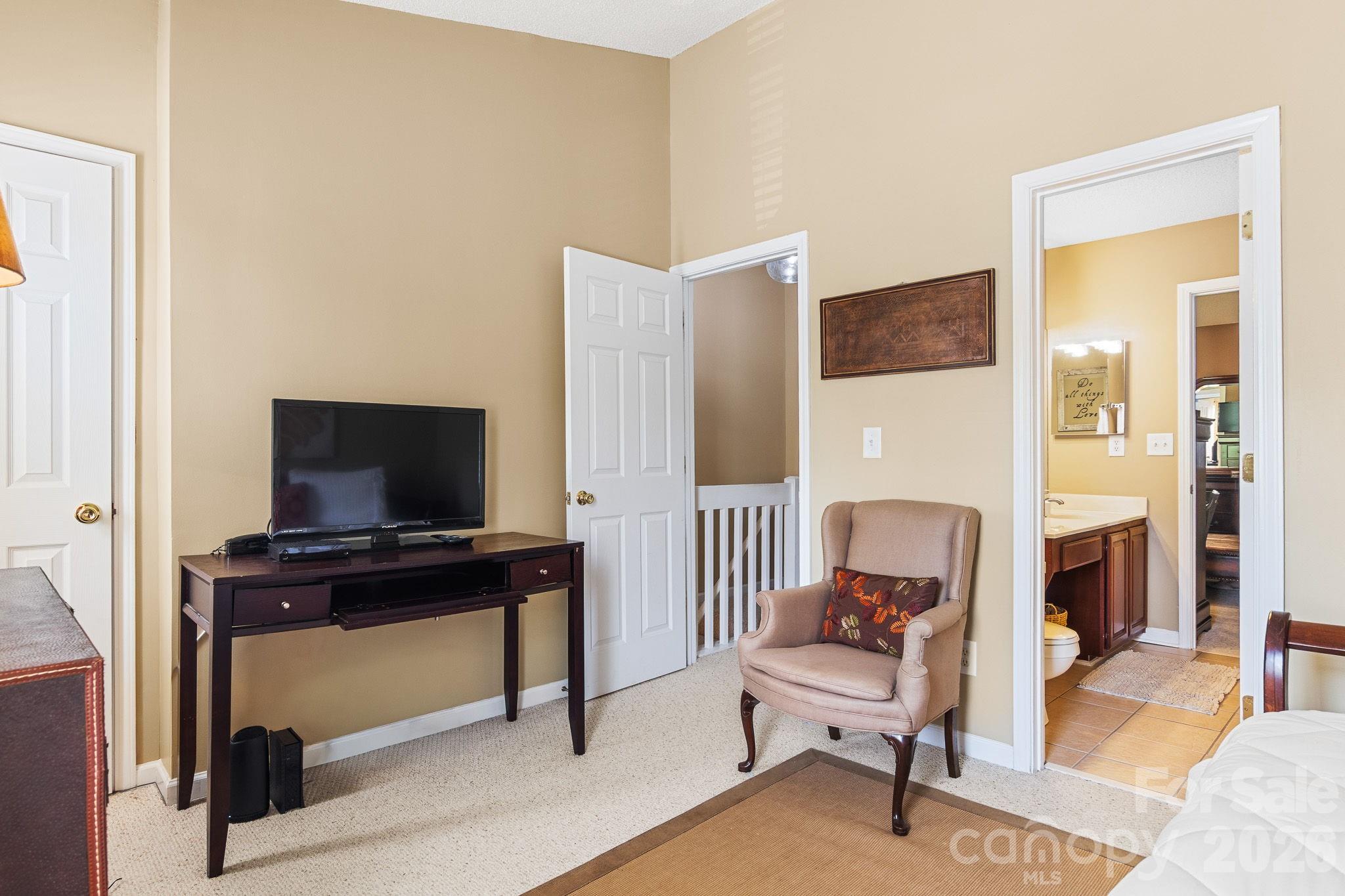 11549 Retriever Way Property Photo 17