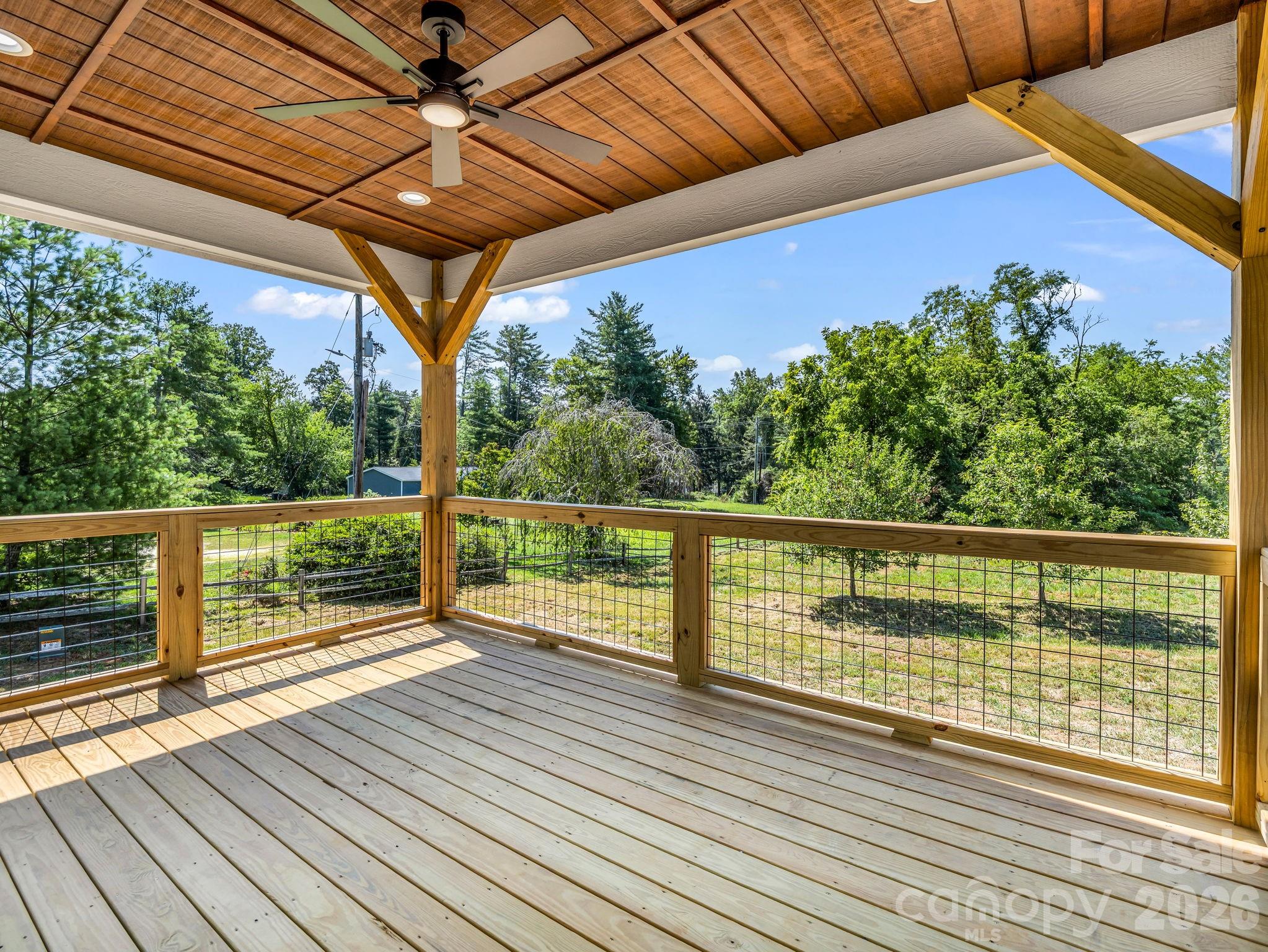 120 Grandview Lane Property Photo 7