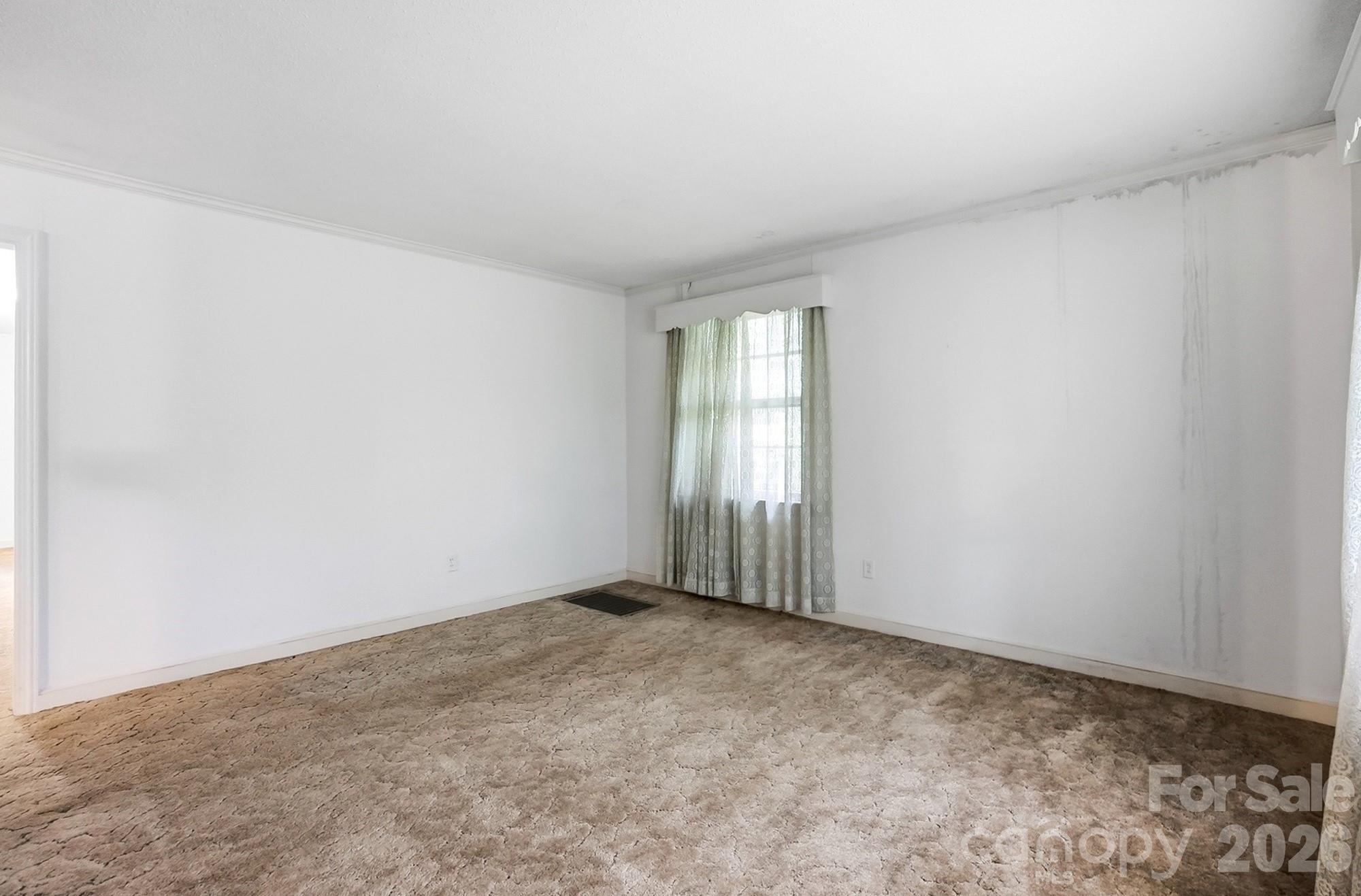 610 Laurel Court Property Photo 7