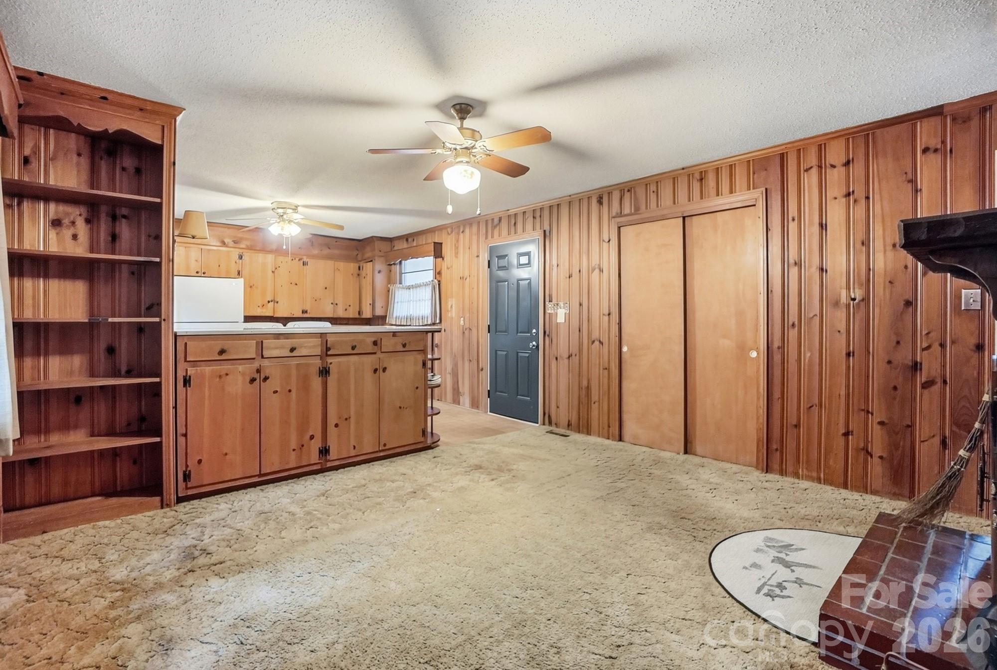 610 Laurel Court Property Photo 8