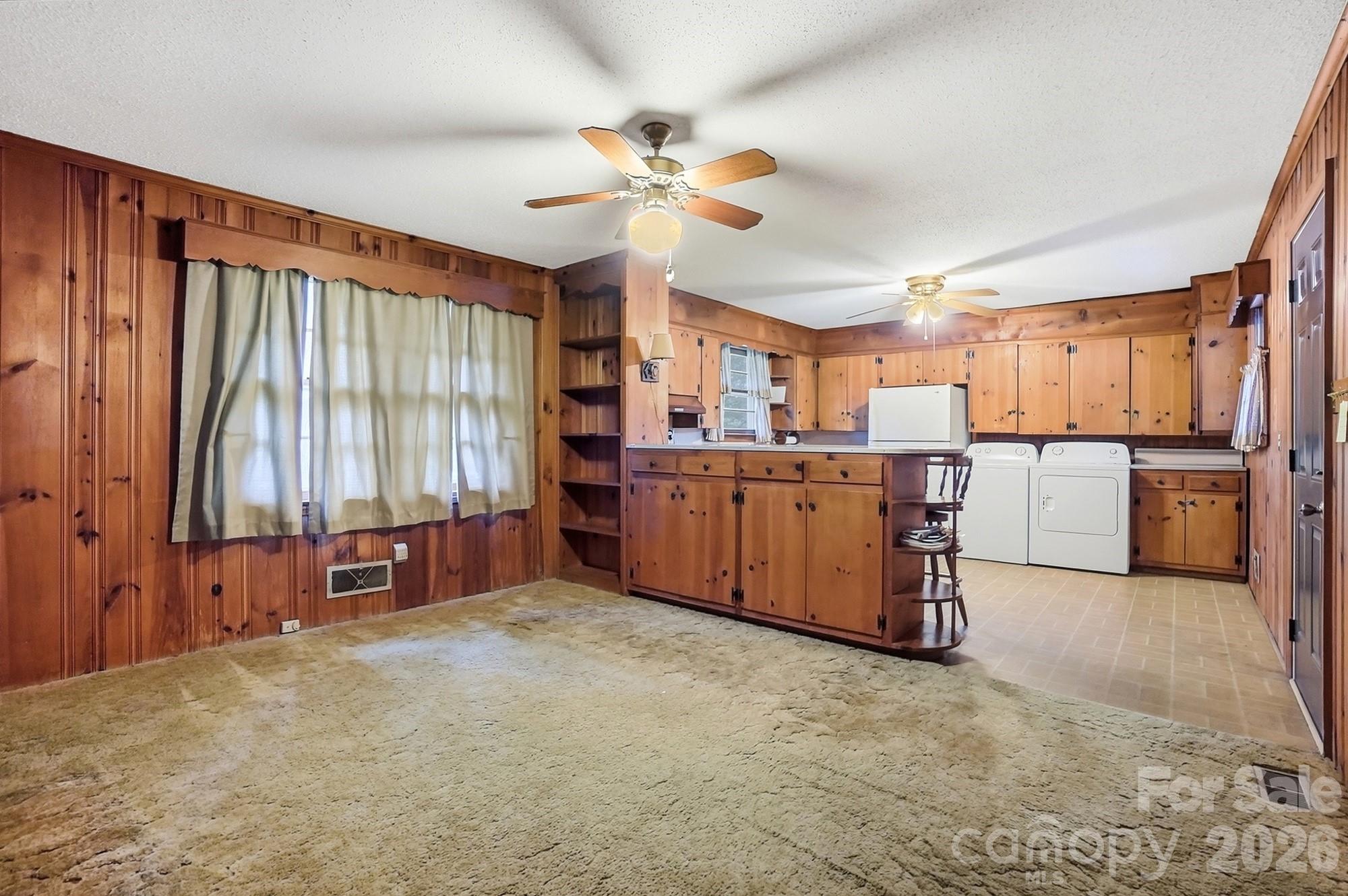 610 Laurel Court Property Photo 9