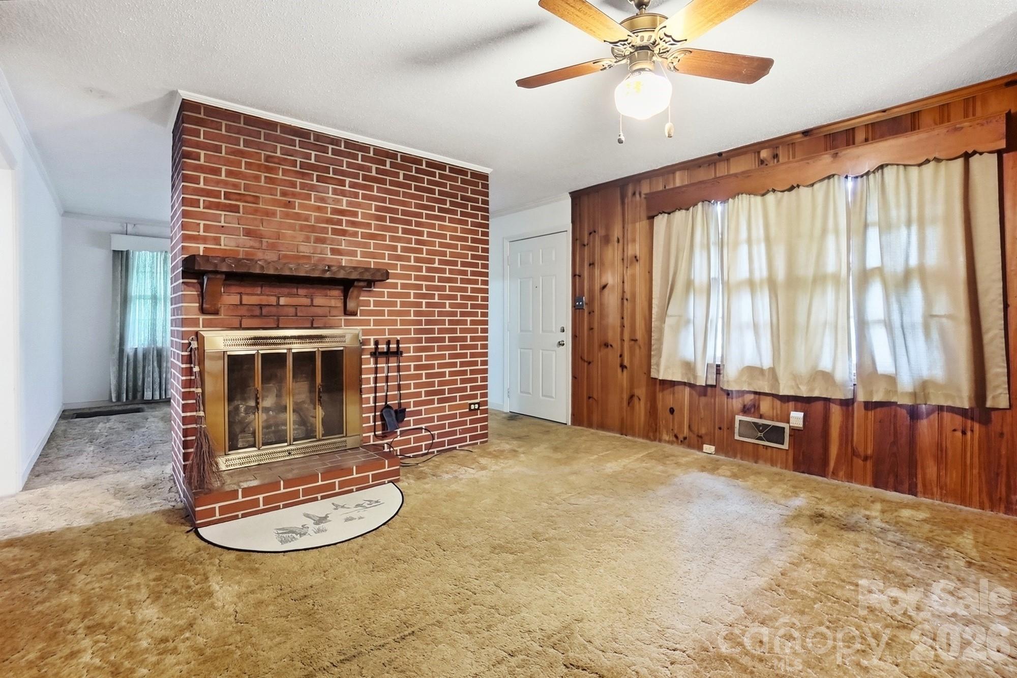 610 Laurel Court Property Photo 10