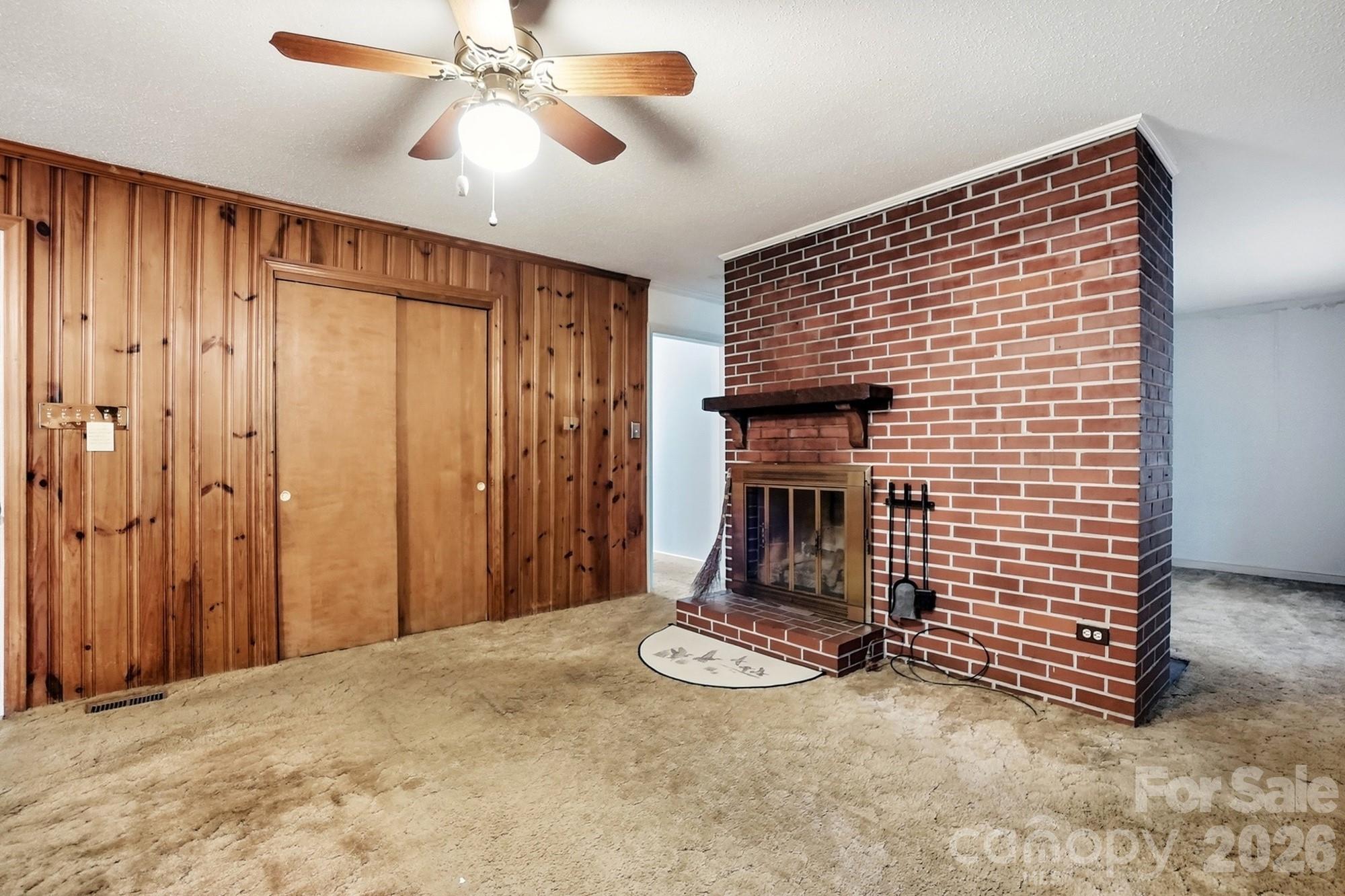610 Laurel Court Property Photo 11
