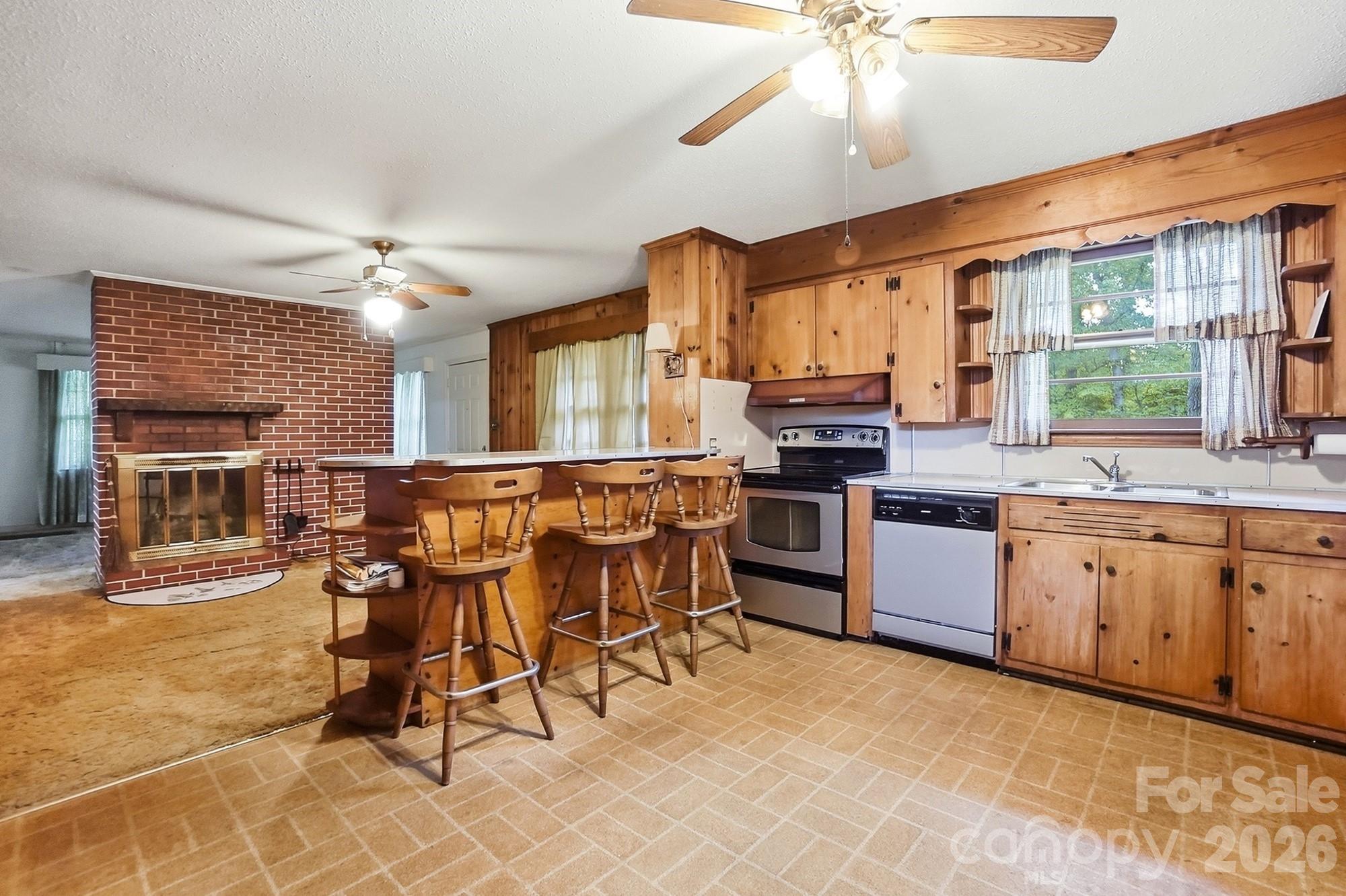 610 Laurel Court Property Photo 15