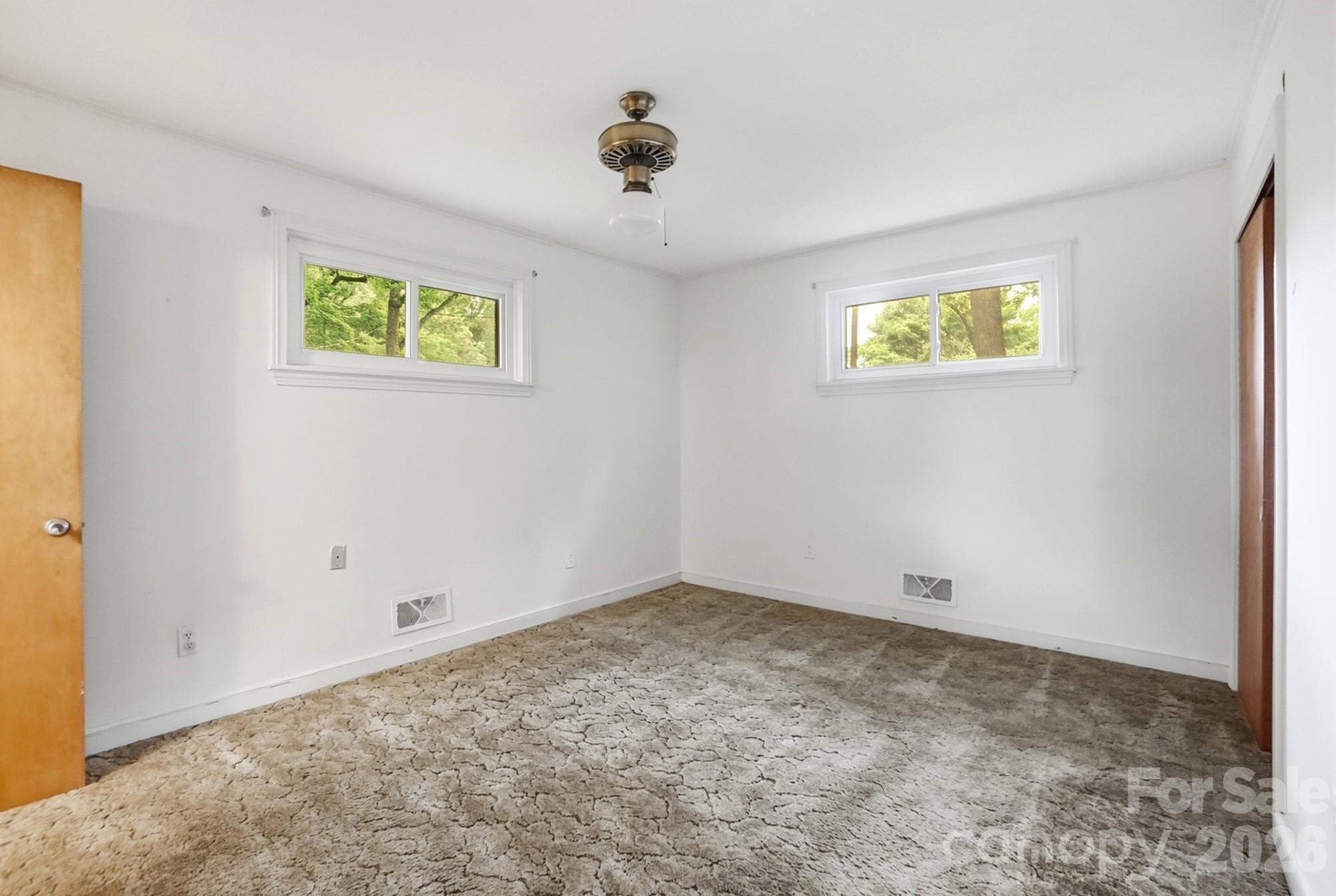 610 Laurel Court Property Photo 18