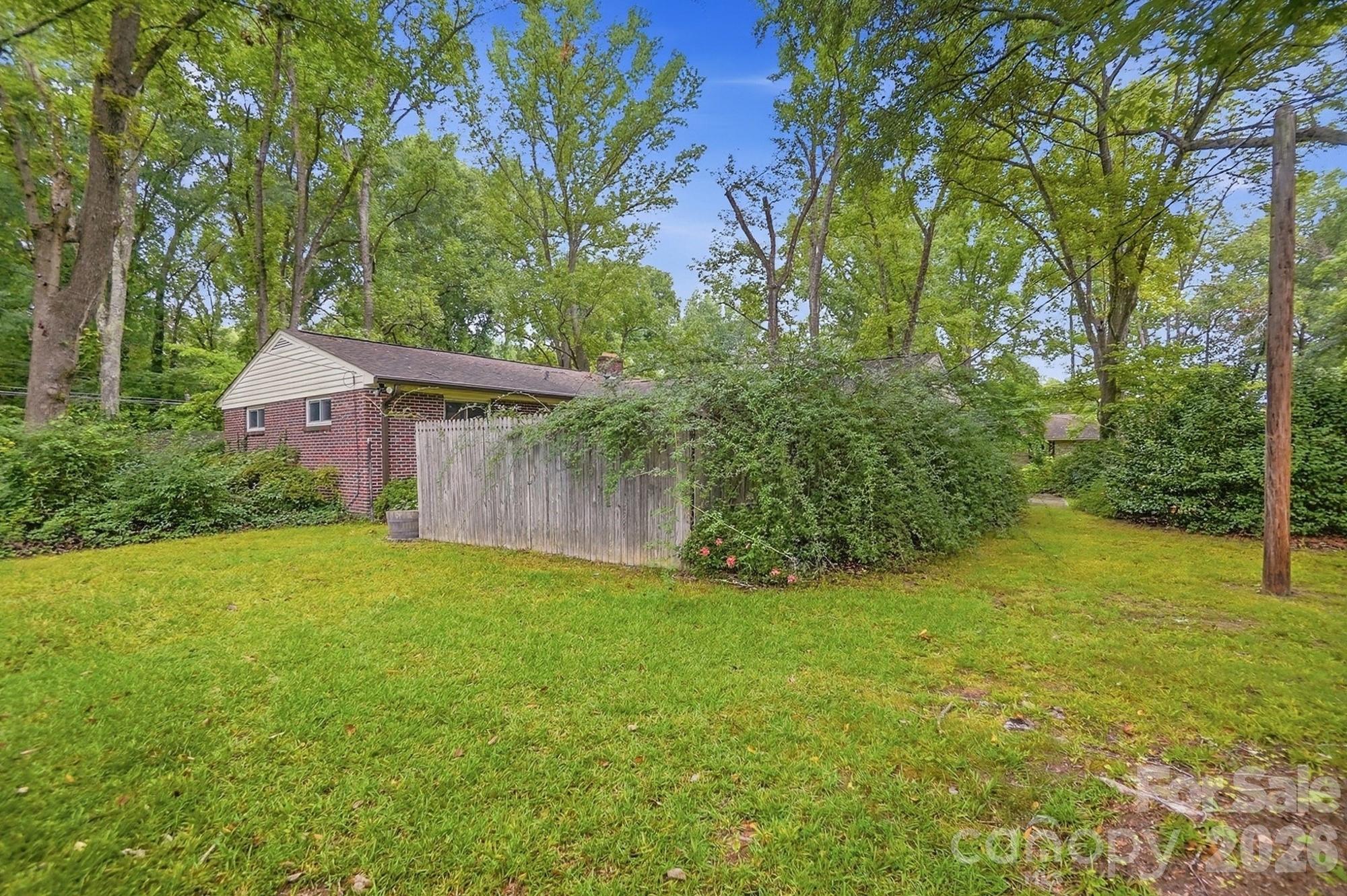 610 Laurel Court Property Photo 33