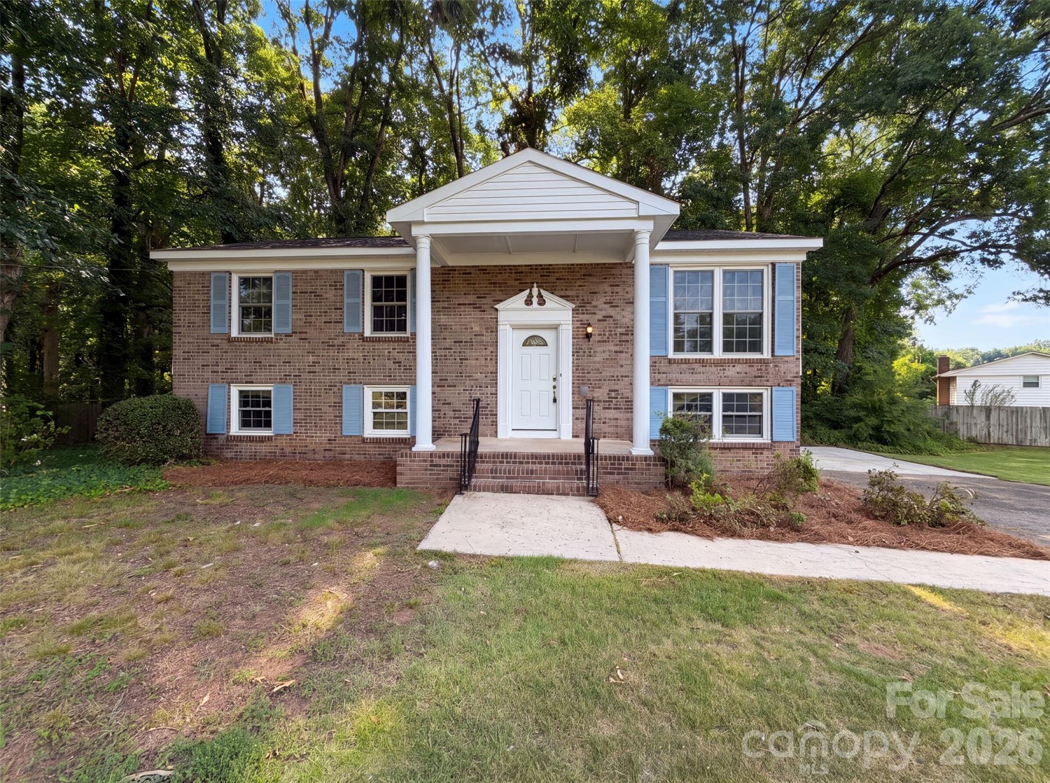 1716 Timberlane Street Property Photo 1