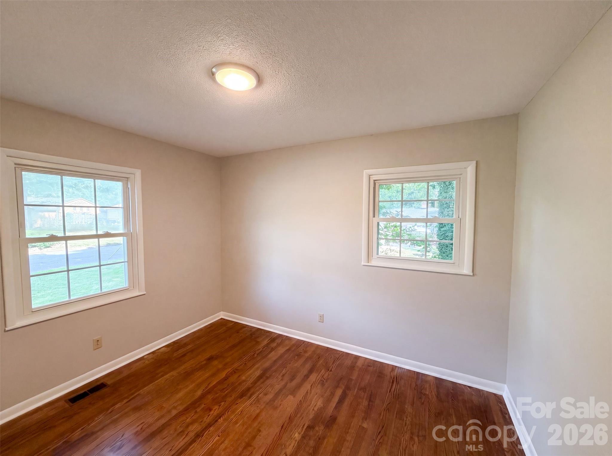 1716 Timberlane Street Property Photo 11