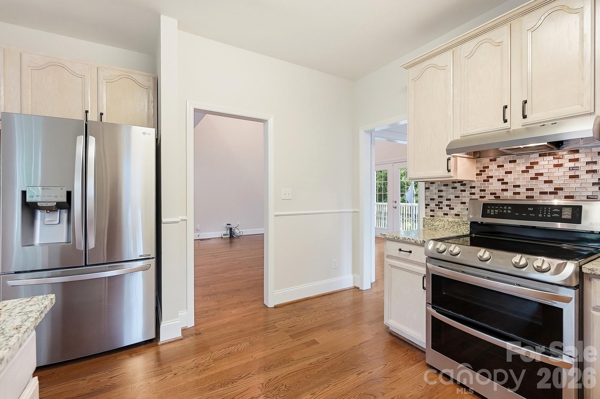 2628 Whitehall Court Property Photo 13