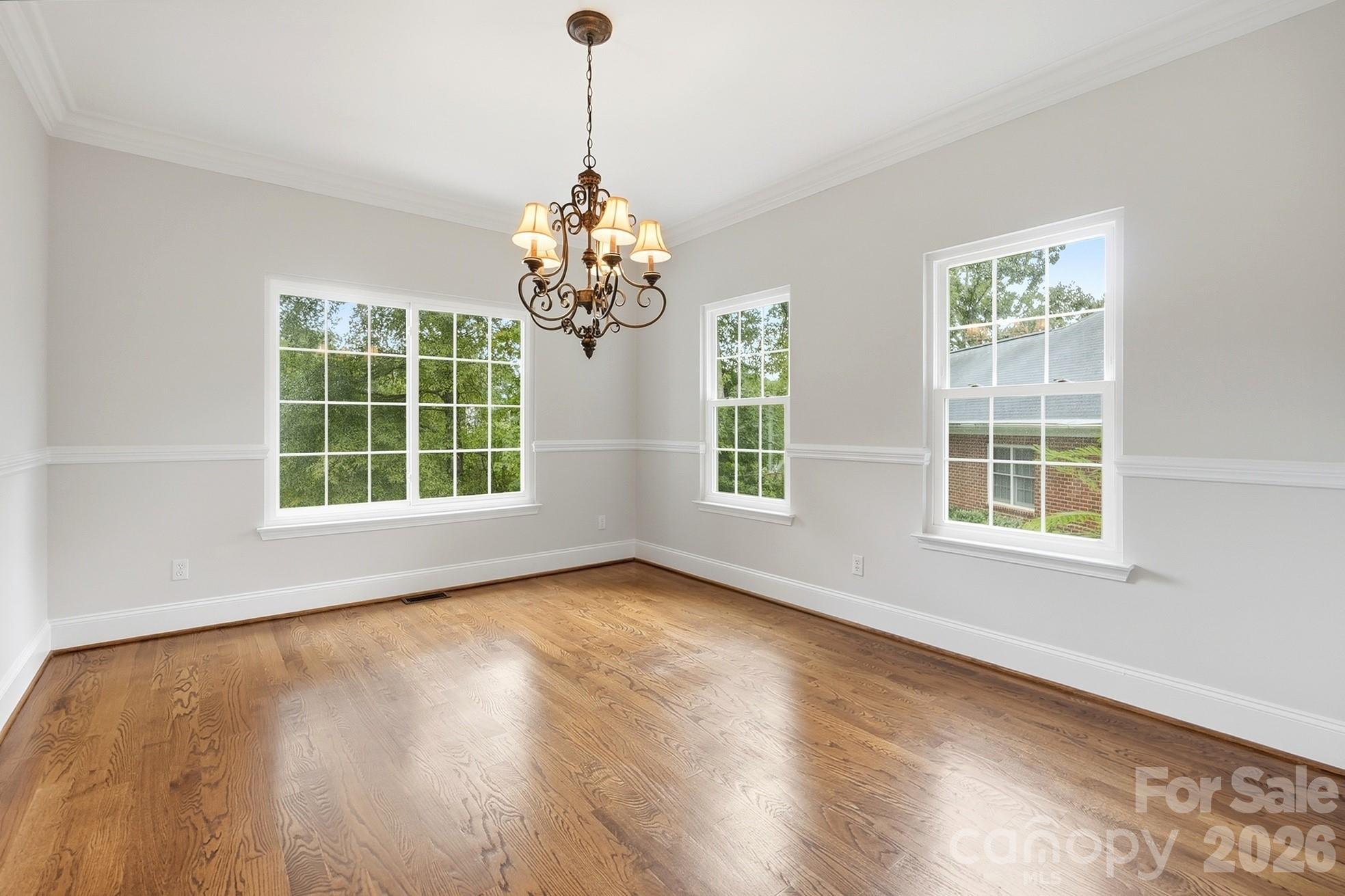 2628 Whitehall Court Property Photo 16