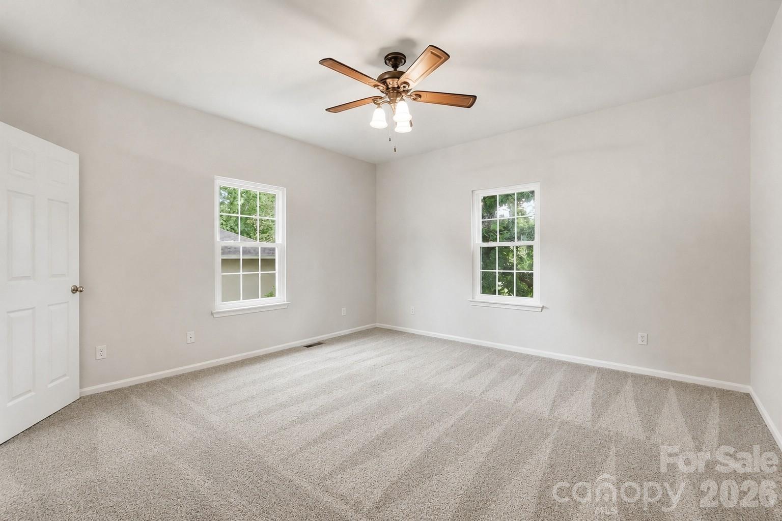 2628 Whitehall Court Property Photo 19