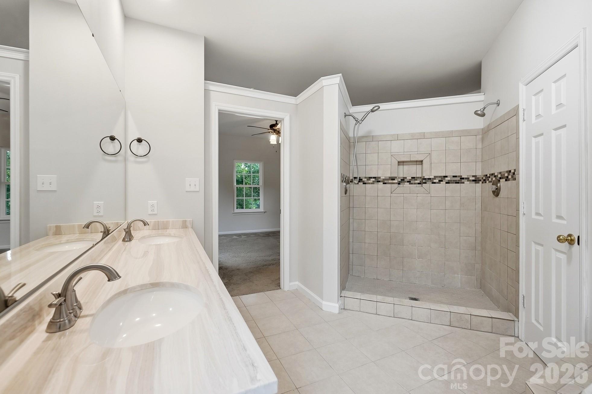 2628 Whitehall Court Property Photo 21
