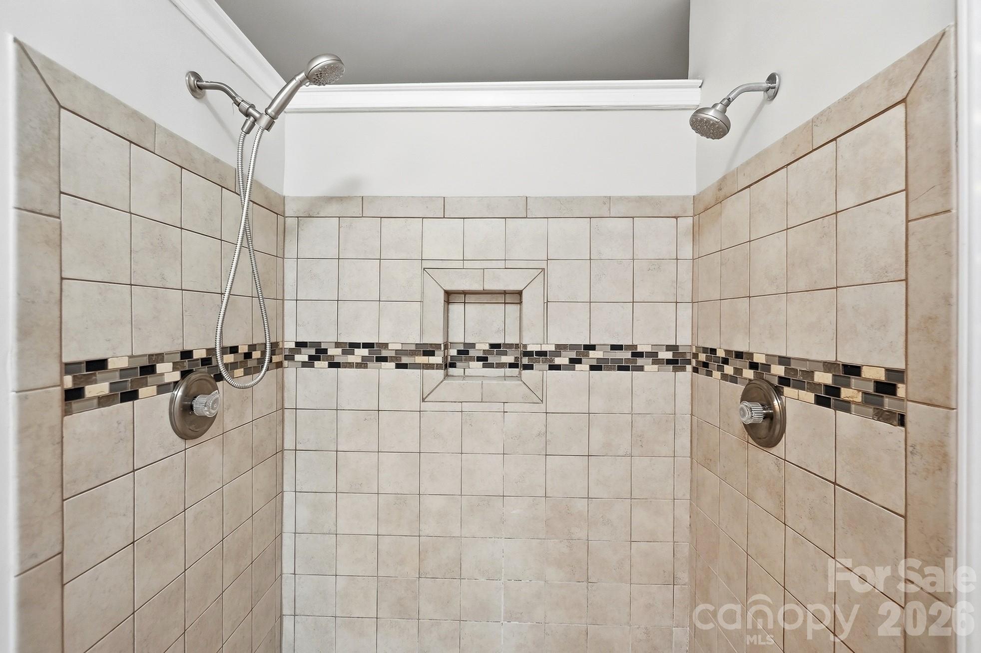 2628 Whitehall Court Property Photo 22