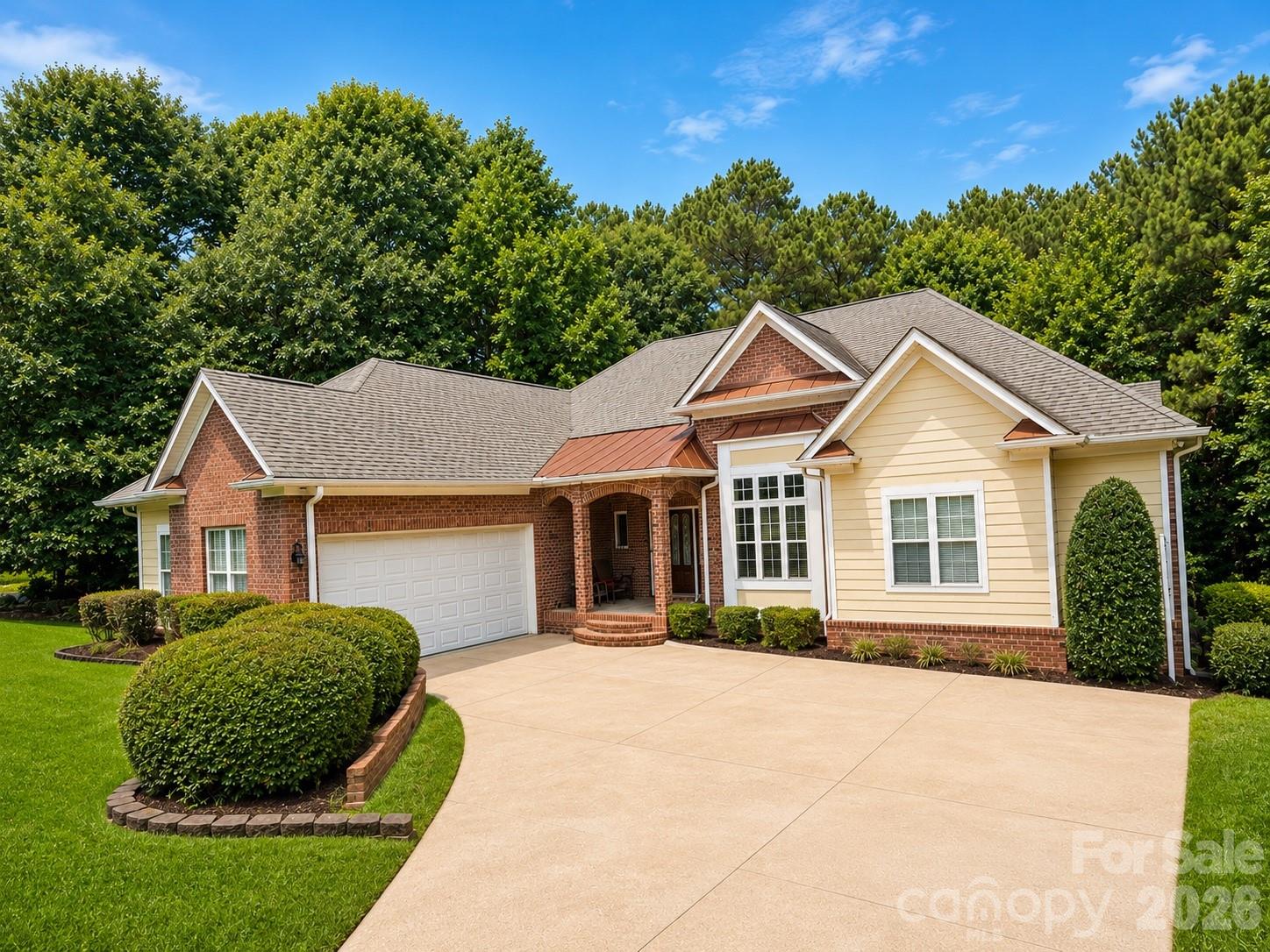 138 Fox Hunt Drive Property Photo 1